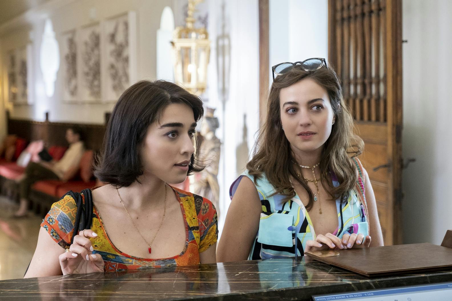Sabrina Tabasco og Beatrice Grannò har gjort sig bemærket som Mia og Lucia i HBO Max-serien "The White Lotus".
