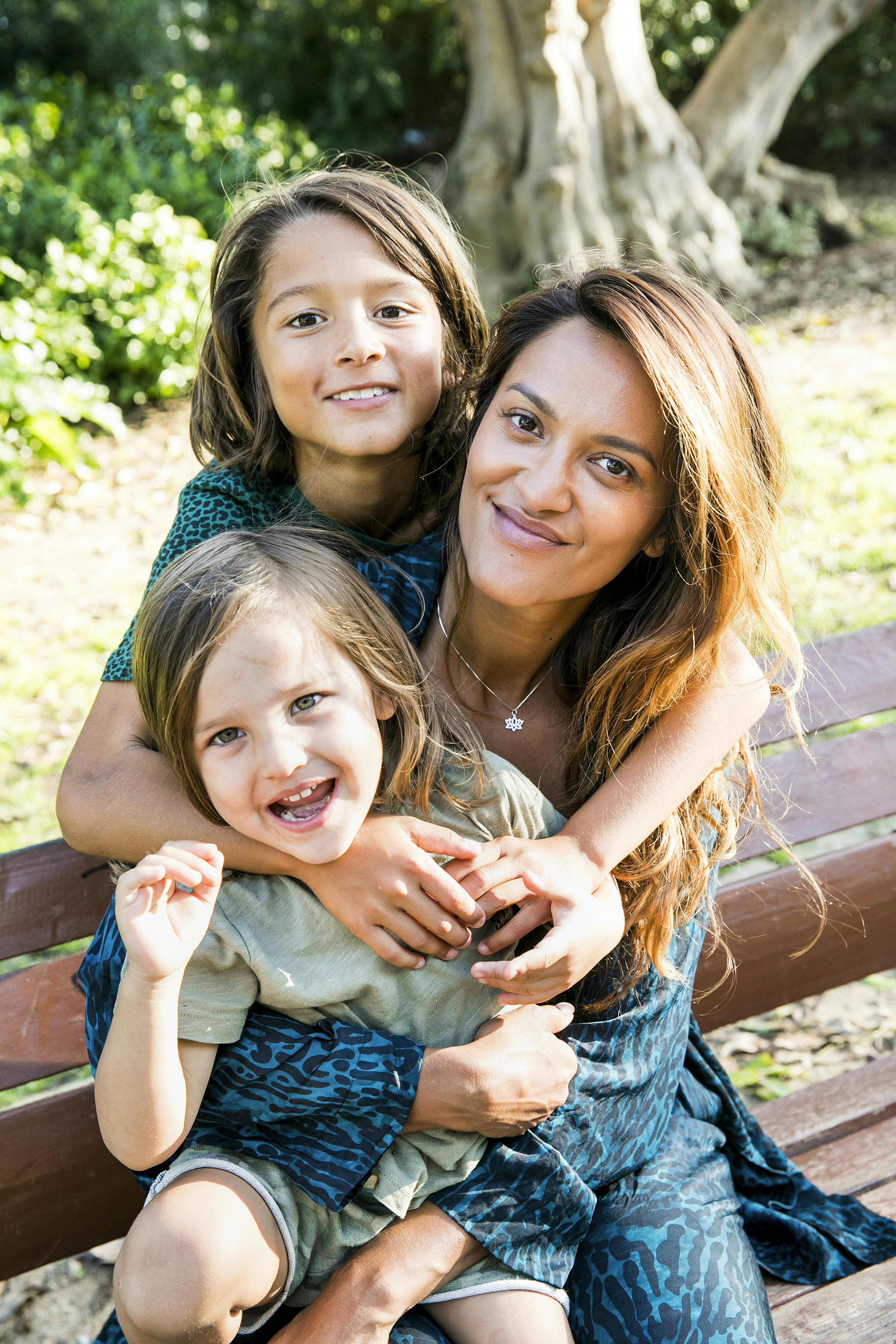 Saszeline Dreyer har sønnerne Sean og Dexter med henholdsvis Frederik Fetterlein og Michael Dreyer. Her er de sammen i 2017, hvor de dengang boede i Barcelona.