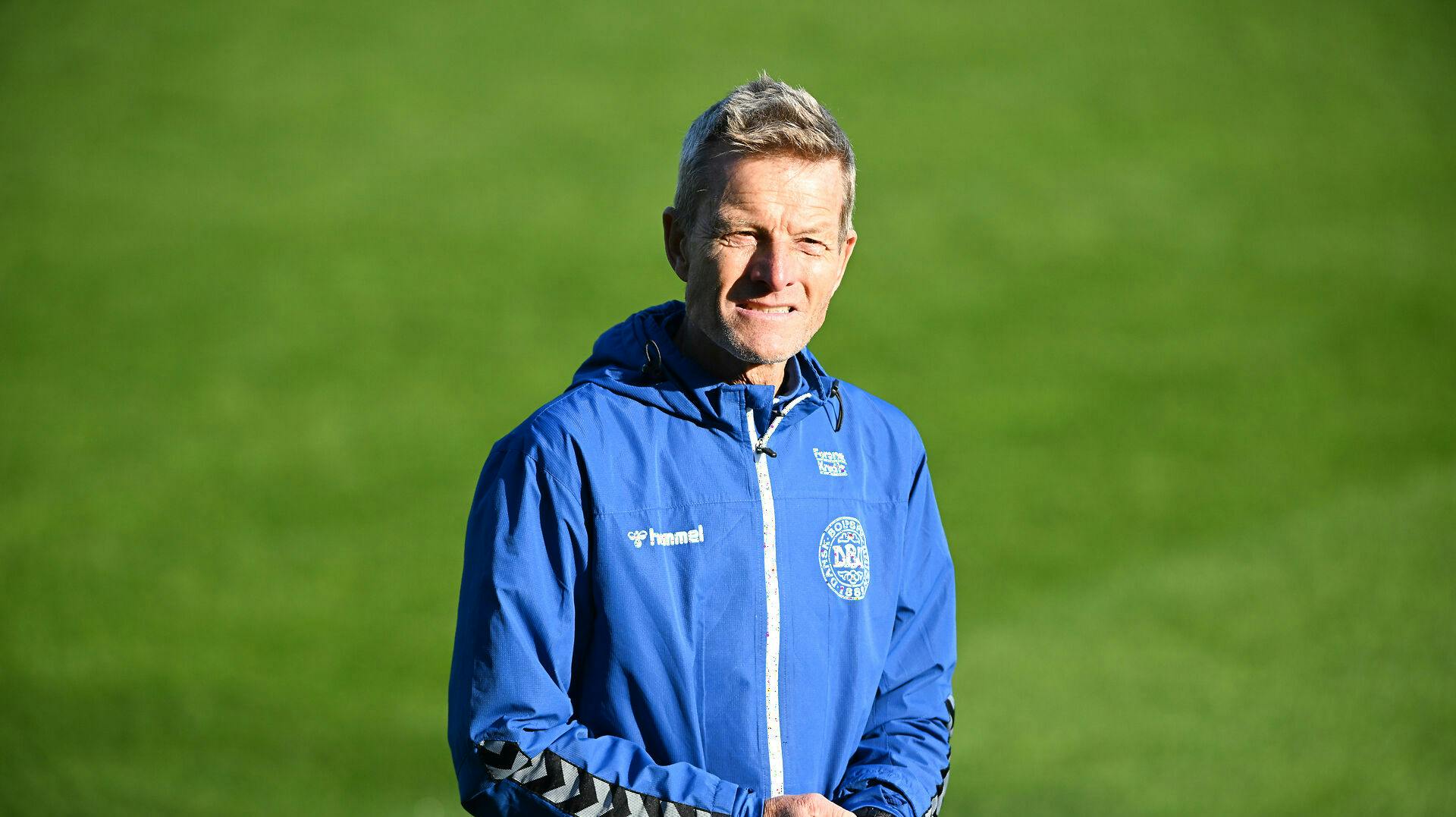 Lars Søndergaard har været trænet for kvindelandsholdet siden 2017.