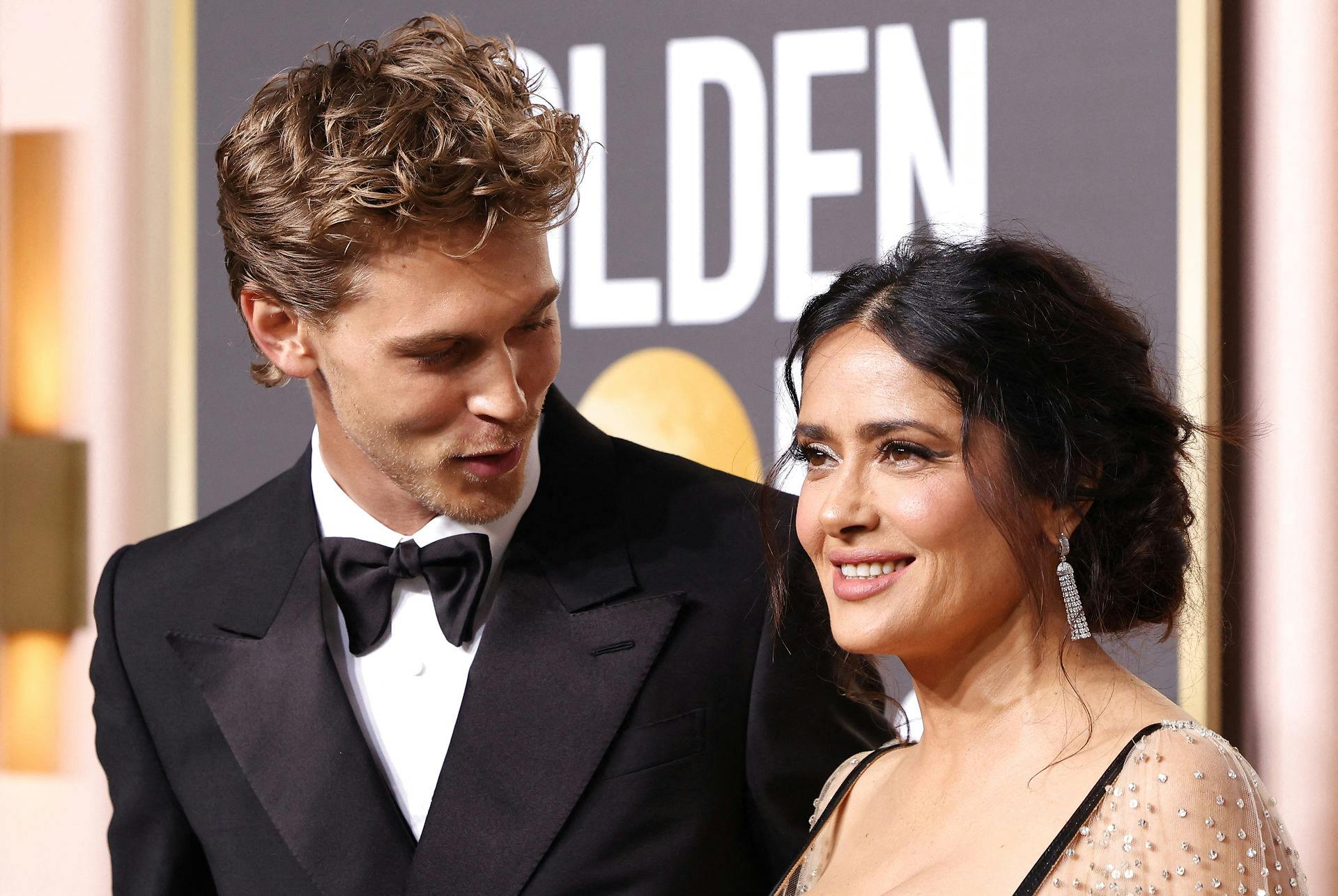 Salma Hayek stjal i den grad showet, da hun dukkede op til "Magic Mike"-premieren.
