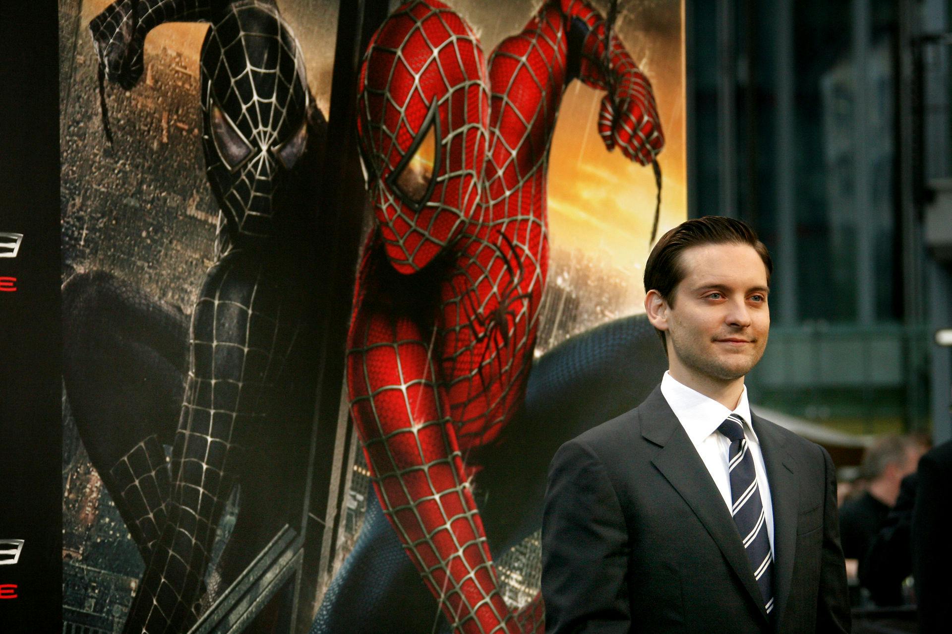 Tobey Maguire er ikke afvisende for at vende tilbage i rollen som Spider-Man.
