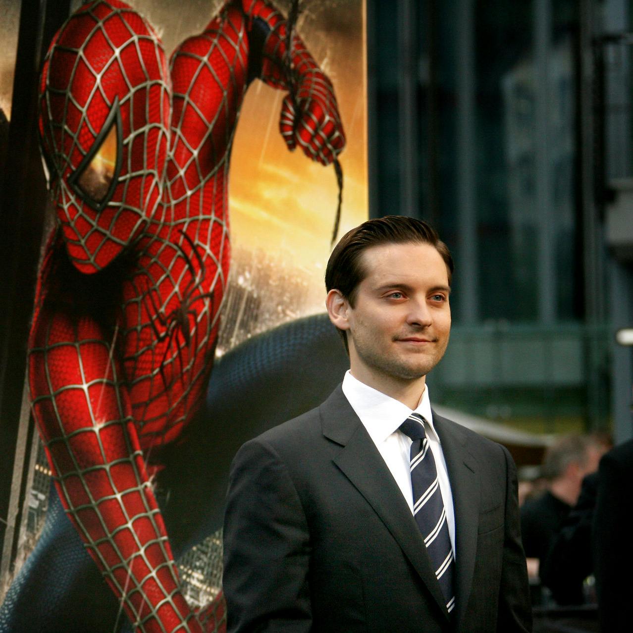 Tobey Maguire er ikke afvisende for at vende tilbage i rollen som Spider-Man.
