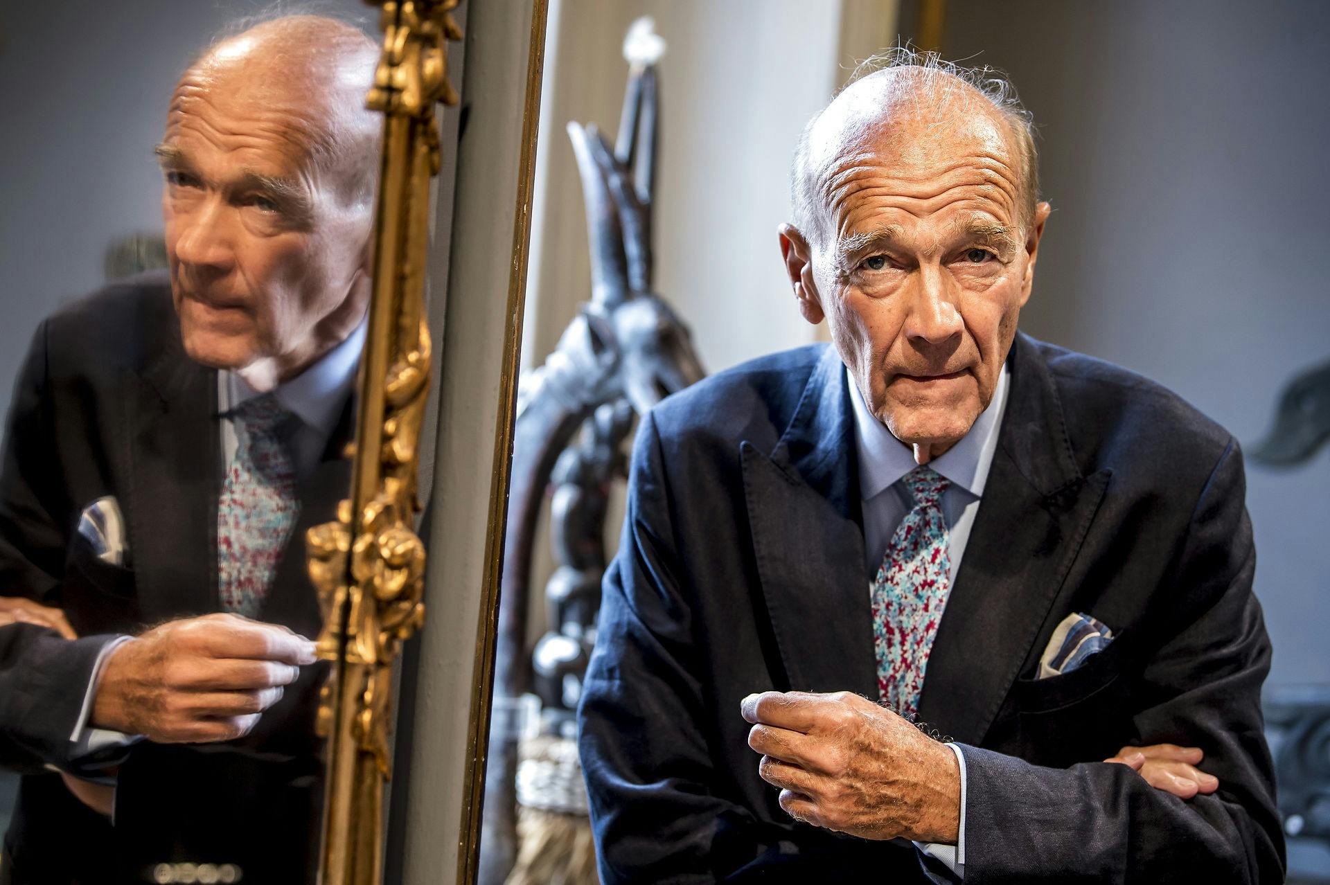 Jesper Bruun Rasmussens gode ry og rygte som auktionsmester ligger i dag i ruiner efter blandt andet sagen om skulpturen Grubleren. Det er dog en af flere, der har ramt ham og det kendte danske auktionshus hårdt.