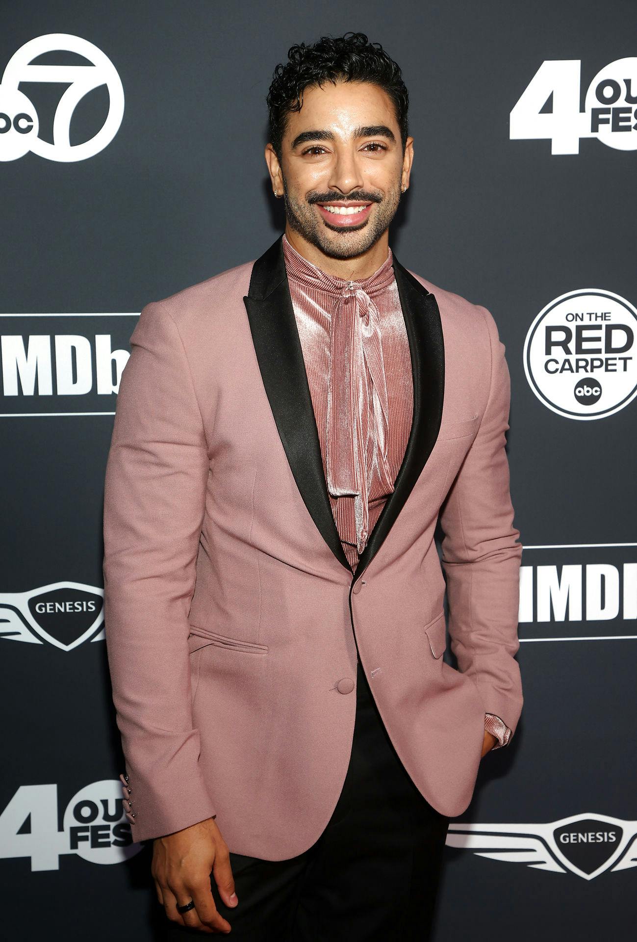 Laith Ashley har selv udgivet en del musik.