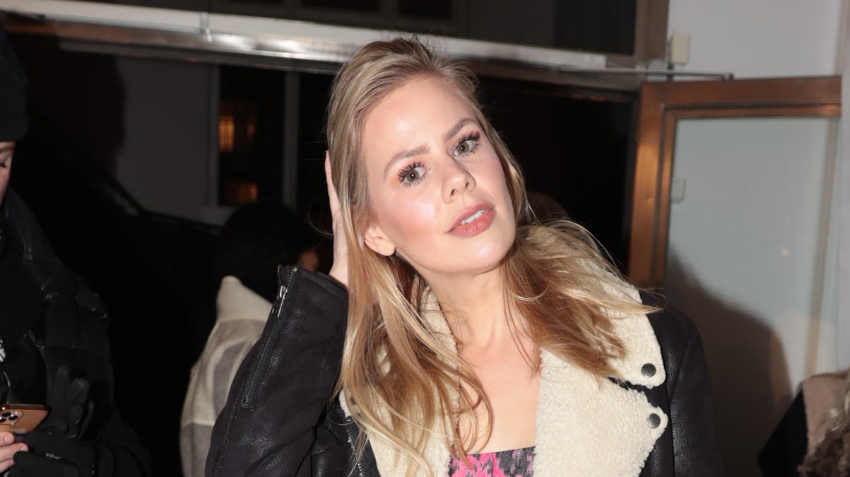 Julie Zangenberg fortæller om det bryllup, der venter senere i år. 