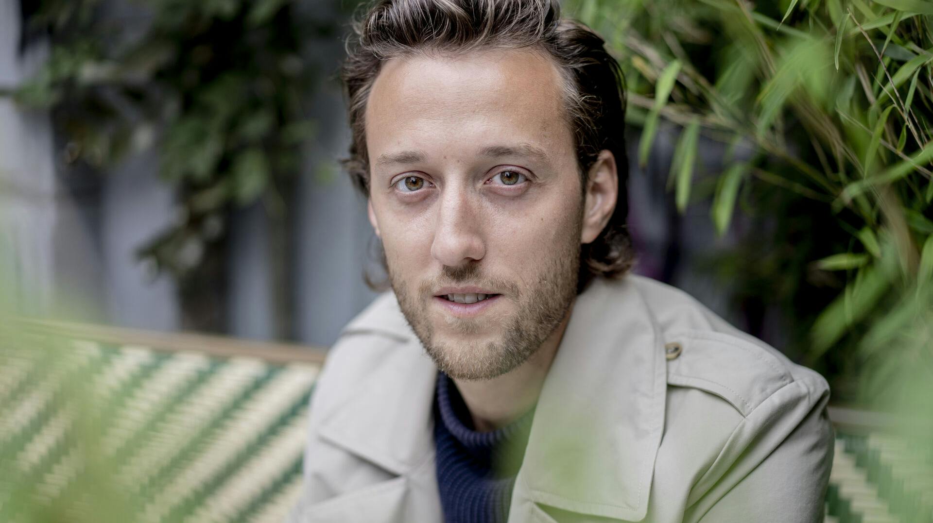 Esben Bjerre springer ud som gardinsælger