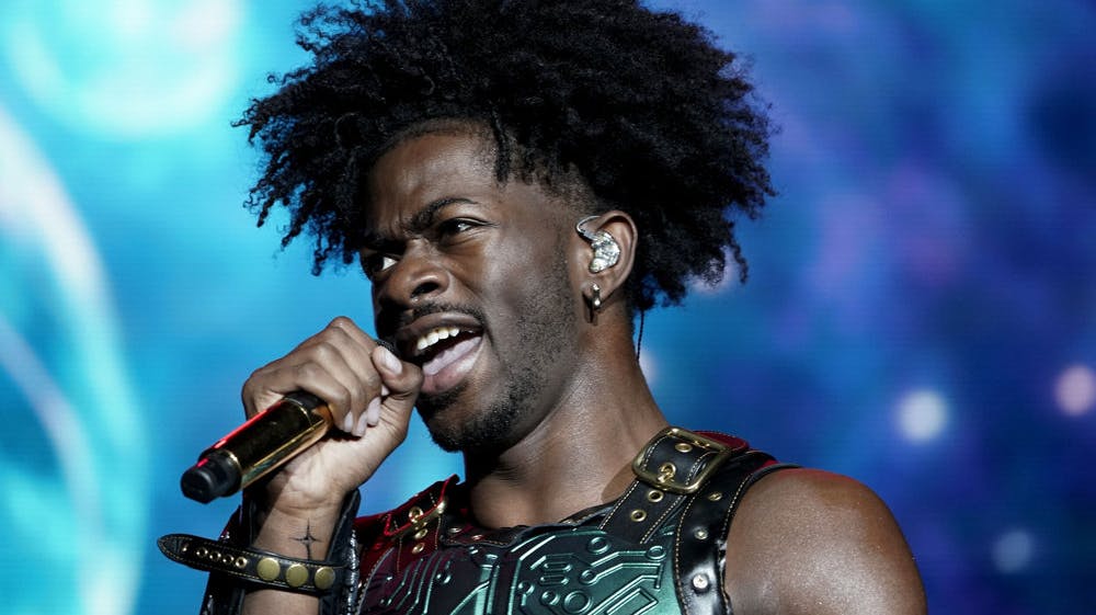 il Nas X under en koncert i Mexico City i november 2022. Den kommende sommer optræder han på Roskilde Festival. (AP Photo/Eduardo Verdugo)