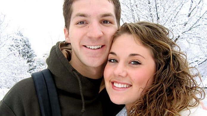 26-årige John læste medicin og havde hustru og en datter på 13 måneder, da han døde. 