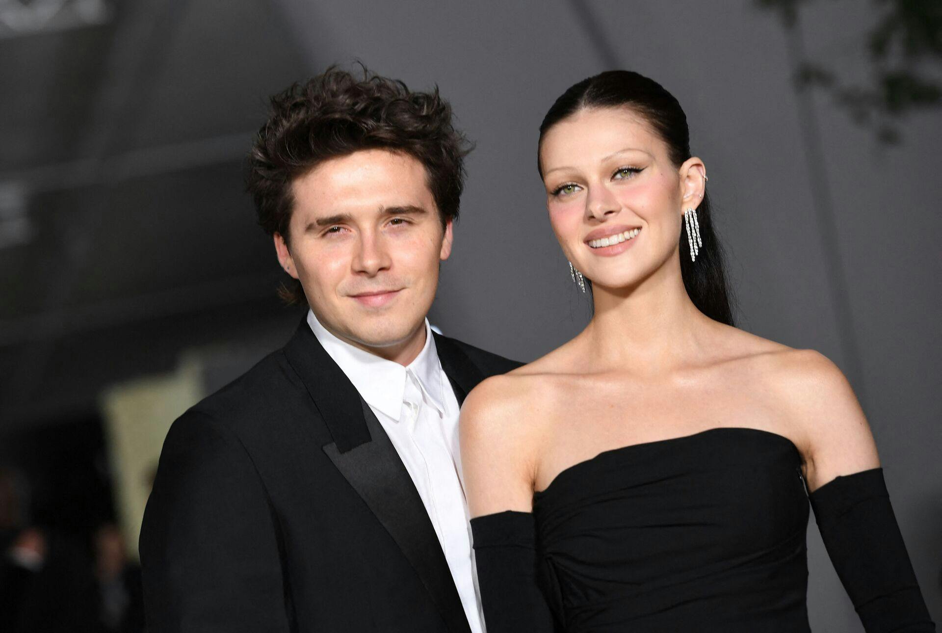 Brooklyn Beckham og Nicola Peltz Beckham.