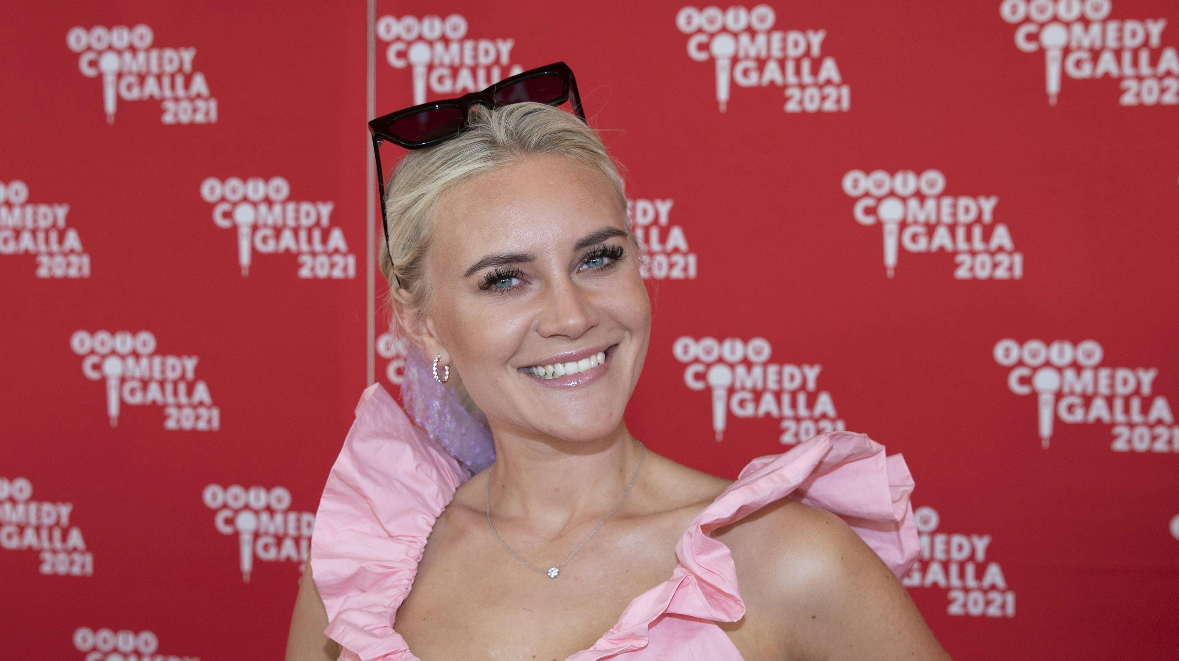 Thalia Pitzner skal for retten tredje gang i en simpel sag om et klip i kørekortet - det kan dog blive et dyrt klip, da hun står til at miste kørekortet.