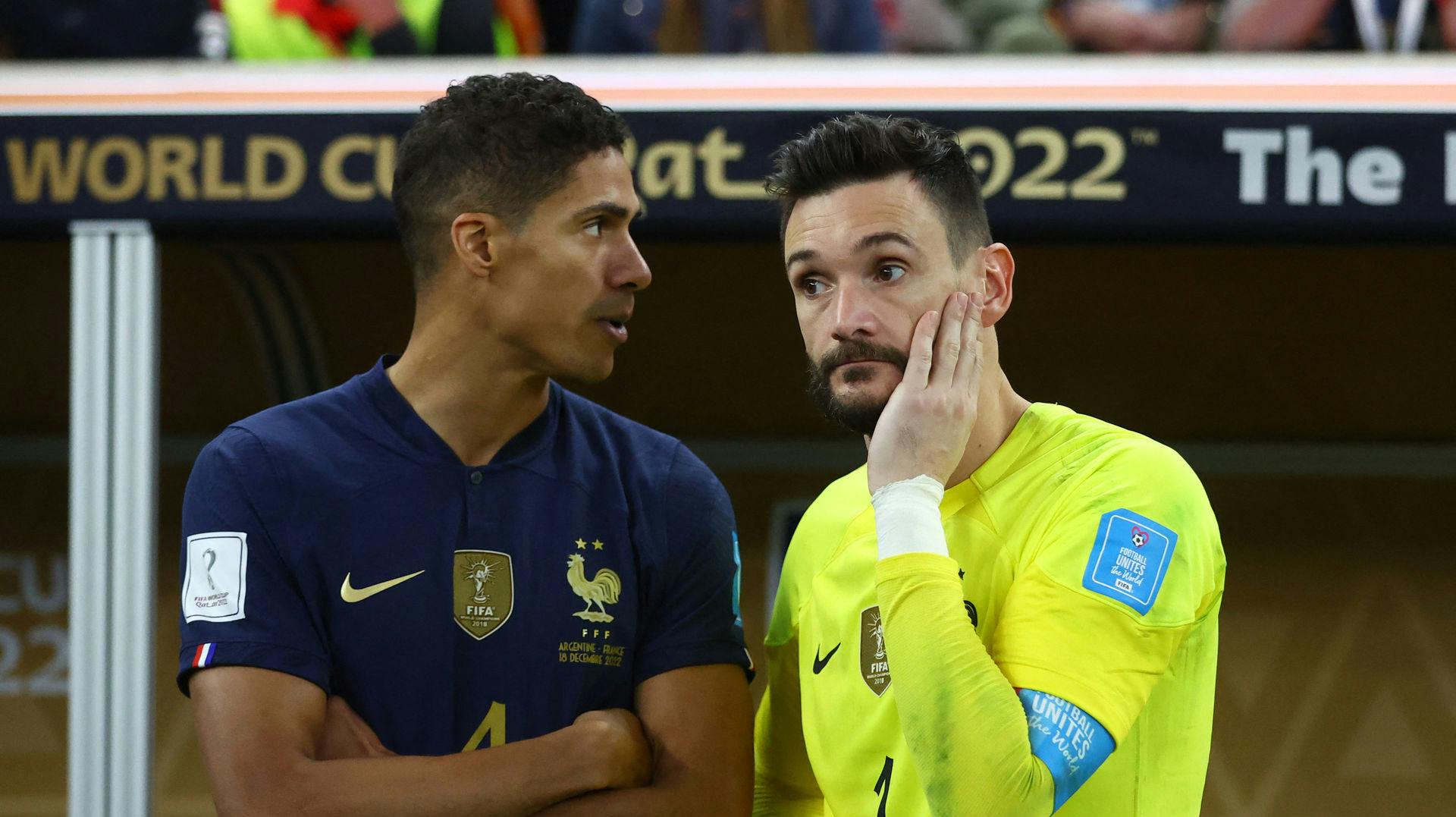 Om de her diskuterede deres landsholdsstop vides ikke. Men faktum er, at både Hugo Lloris og Raphael Varane ikke længere er tilgængelige for deres land.