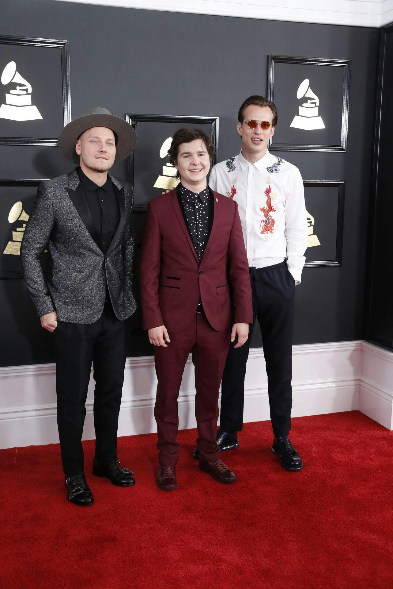 Mark "Lovestick" Fahlgren, Lukas Graham og Magnus Larsson var næsten ikke til at kende, da de troppede op til Gramma Awards i februar 2017 i deres stiveste puds. 