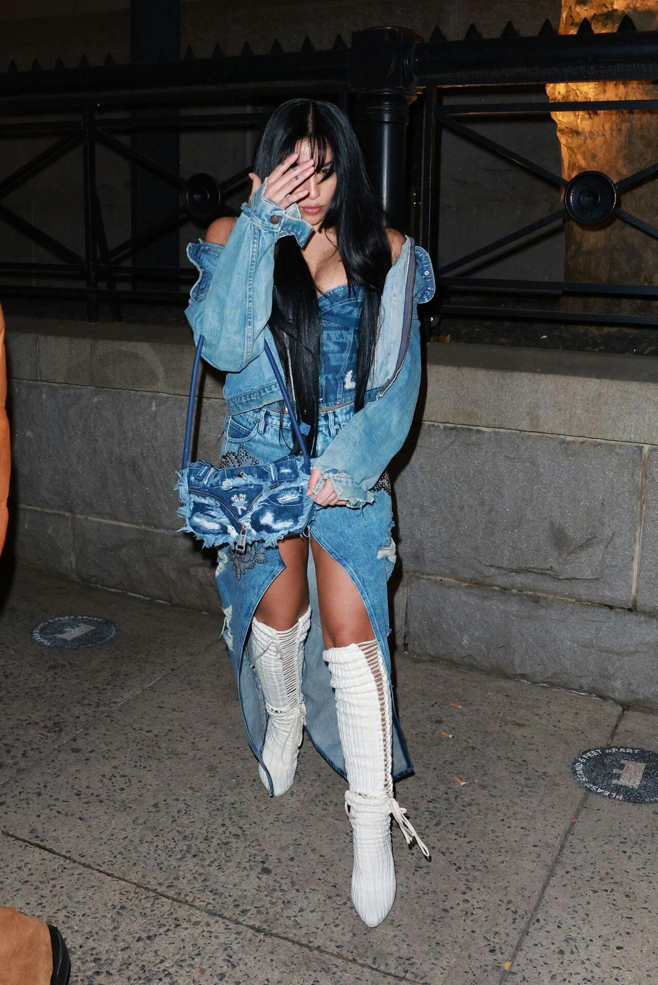 Lourdes Leon var klædt fint på til Marc Jacobs-showet, men kom ikke ind.