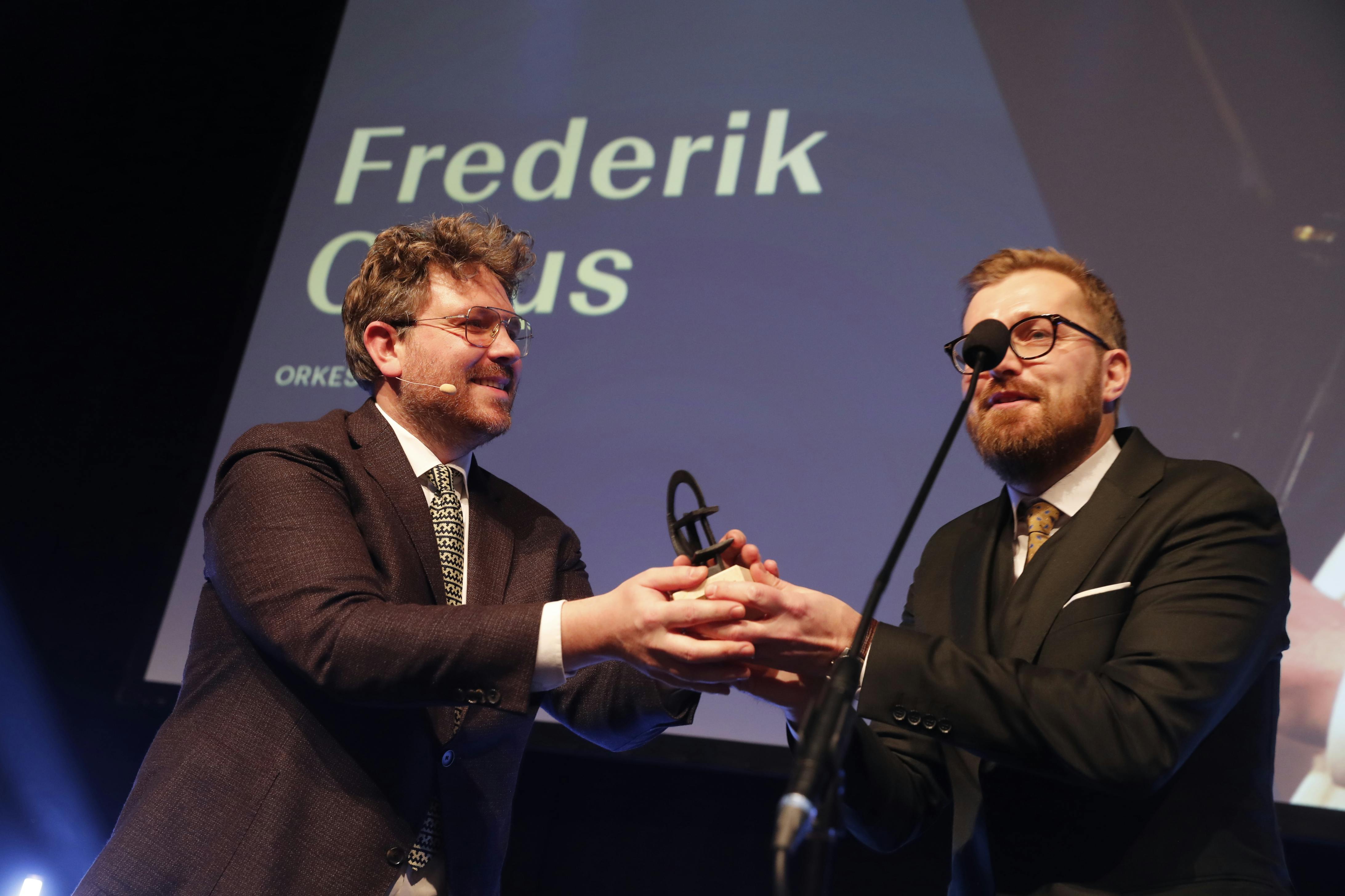 Frederik Cilius modtager prisen for sin rolle i "Orkesteret" 