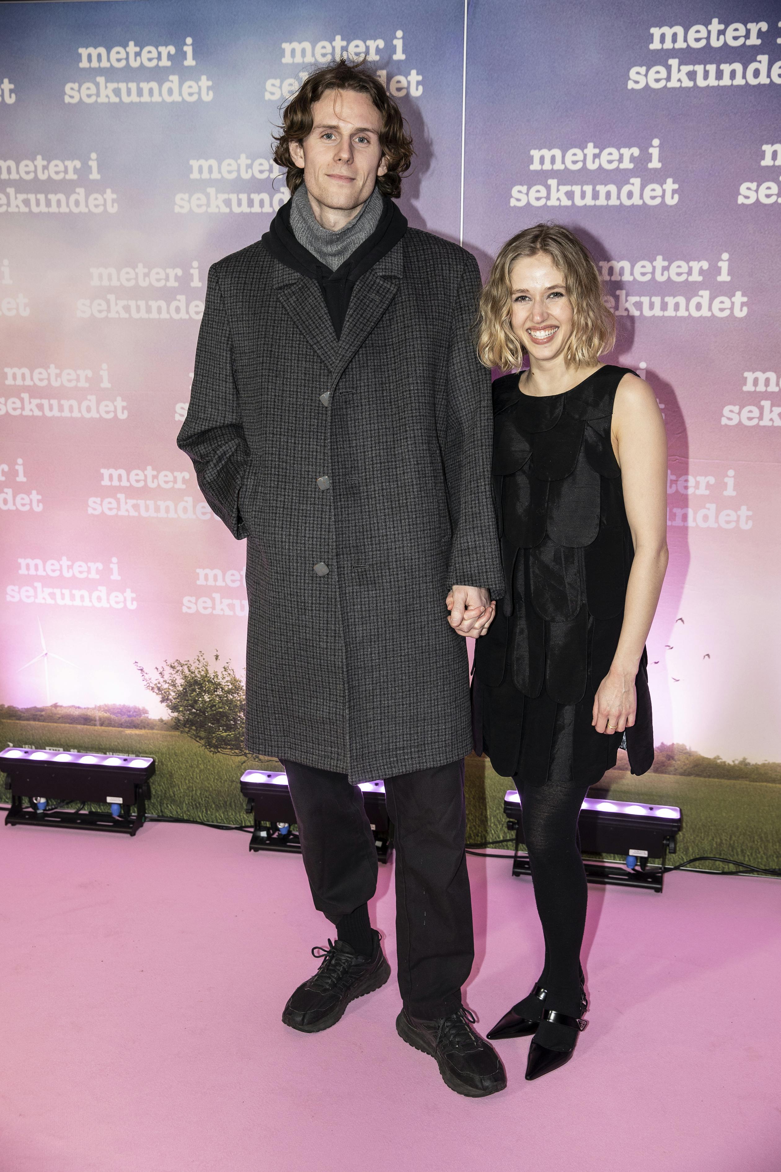 Parret ankom hånd i hånd til premiere på "Meter i sekundet" 
