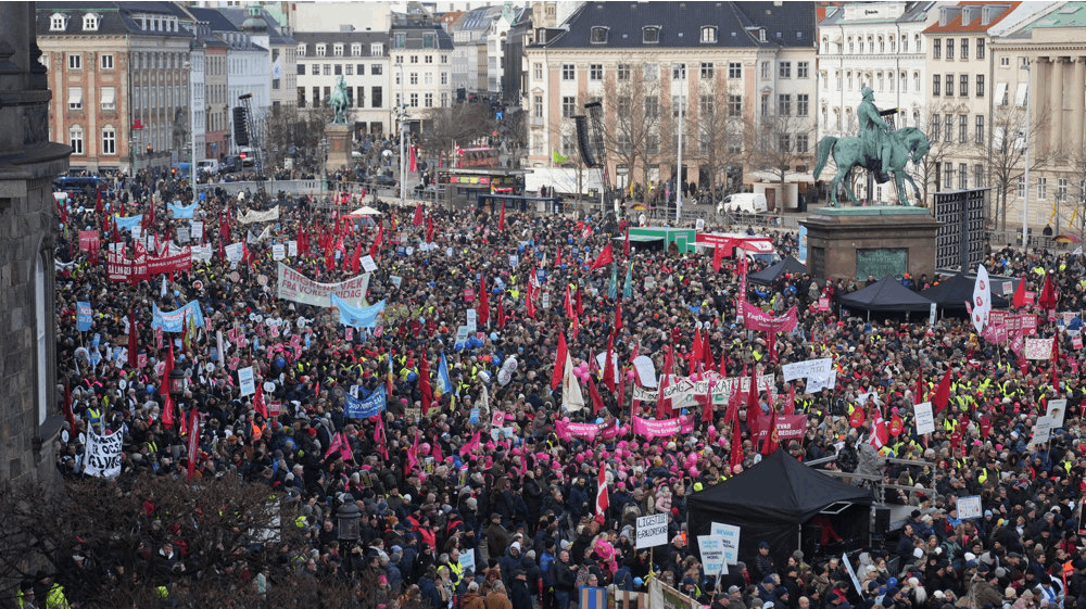 Fagbevægelsens demonstration "Bevar store bededag" på Christiansborg Slotsplads i København søndag den 5. februar 2023. 