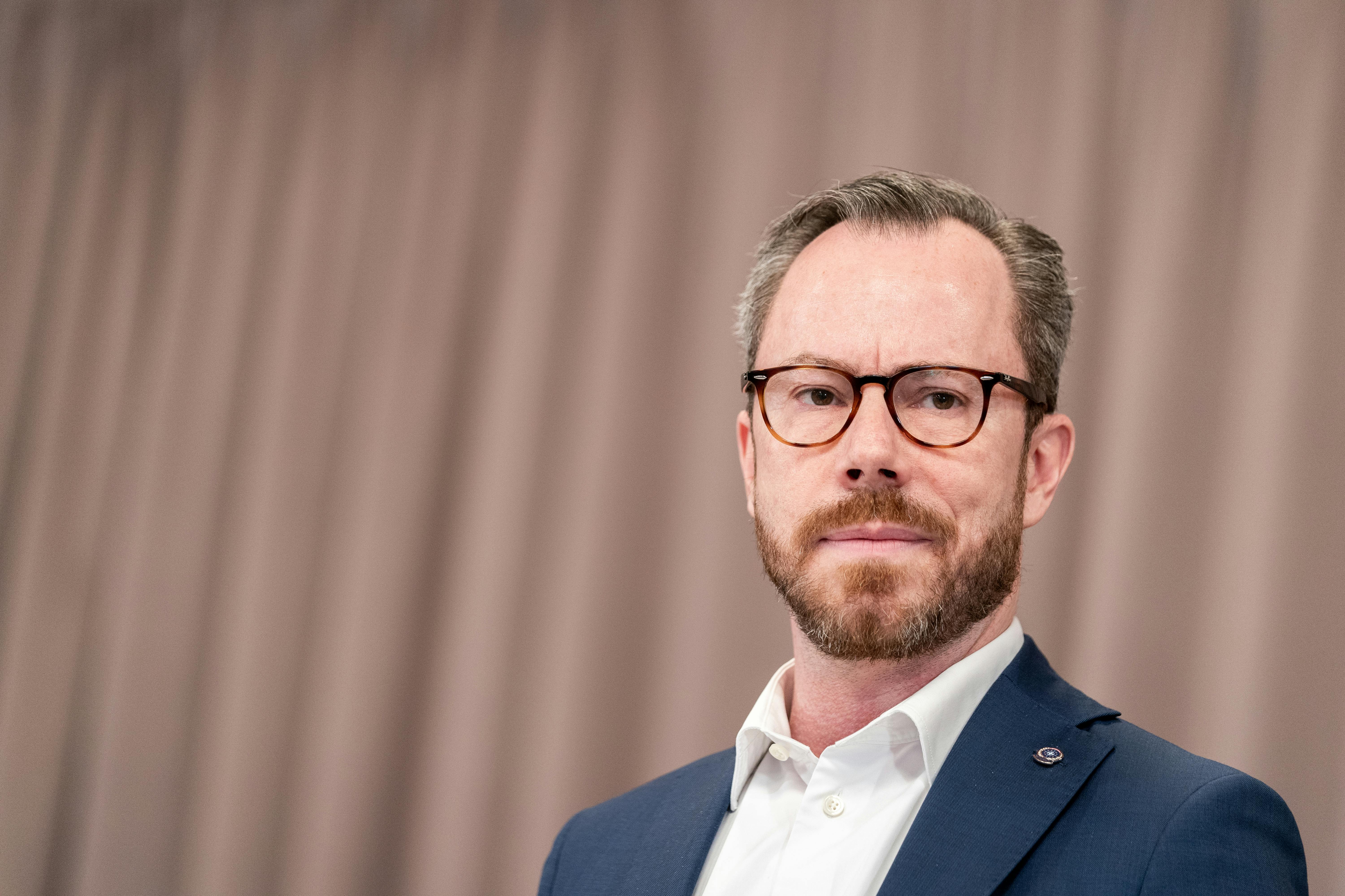 Forsvarsminister Jakob Ellemann-Jensen (V) går på sygeorlov på ubestemt tid.&nbsp;