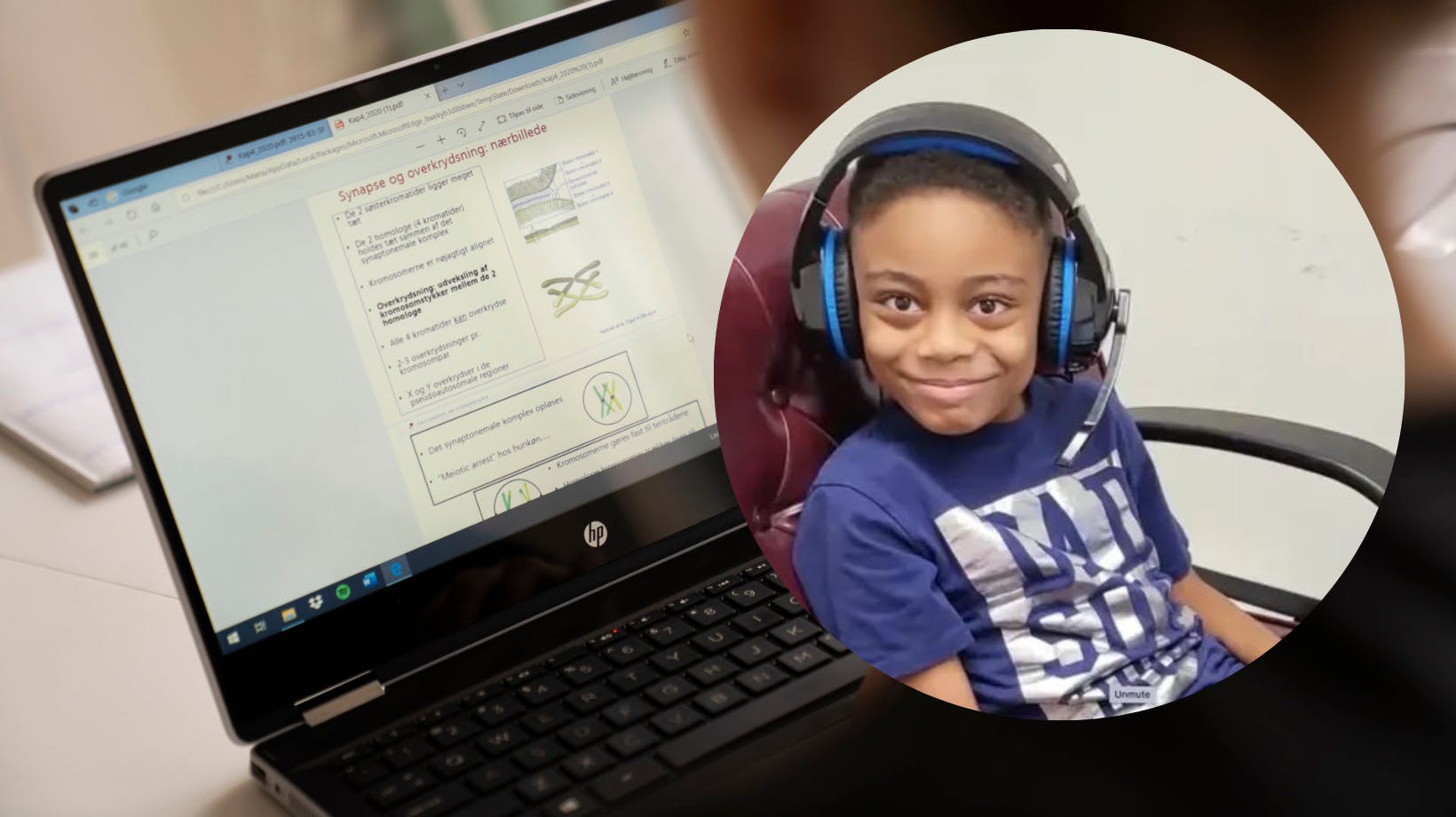 Niårige David har brugt meget tid med at studere foran sin computer - og de mange timer har nu betalt sig, når han, som en af de yngste nogensinde, kan stå med sit eksamensbevis. 