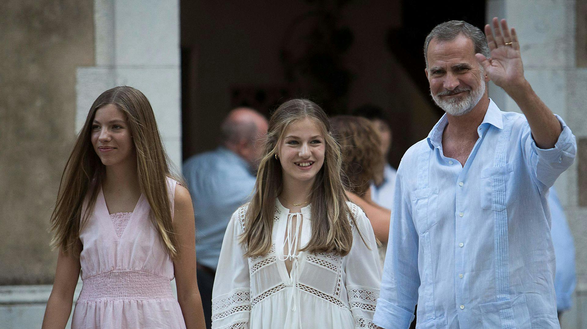 Prinsesse Sofia (tv) skal nnu samme sted som sin søster i Wales for at studere. 