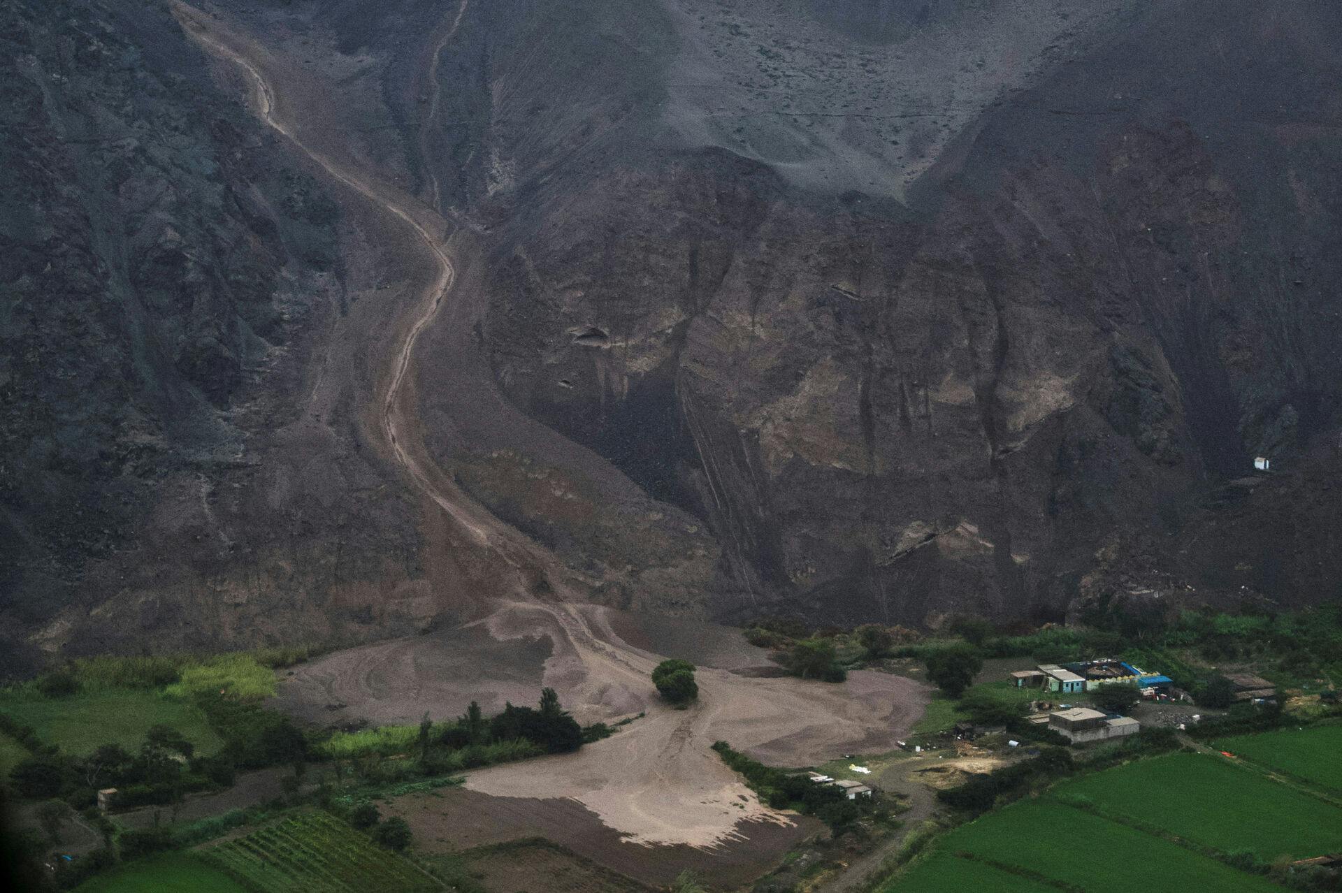 Regnvejr i Peru forårsager mudderskred