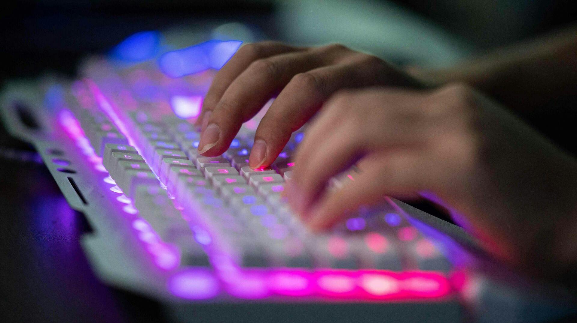 Hackerne har fået smag for både Danmark og Sverige i disse måneder.