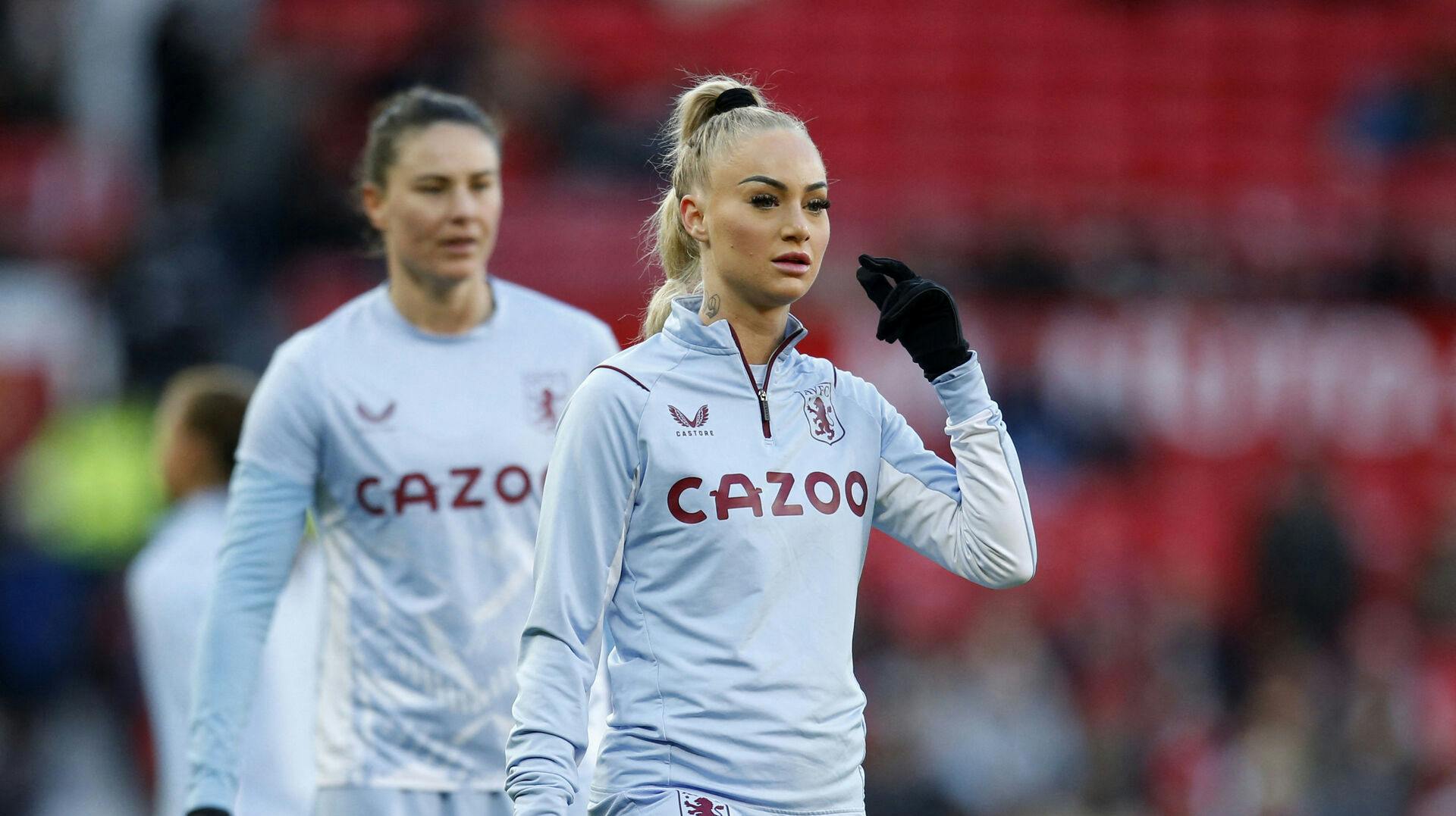 Alisha Lehmann har overtaget Roger Federers trone som den mest fulgte sportsperson fra Schweiz på Instagram. Fodboldspilleren er dog skuffet over, hvorfor nogle af følgerne har valgt at trykke på 'følg'-knappen.