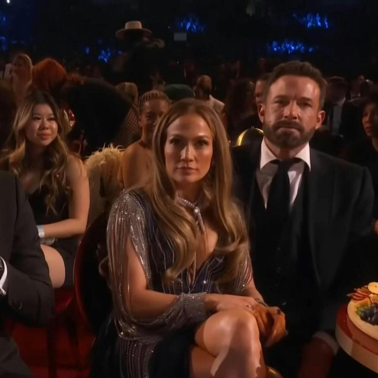 Ben Affleck gik tidligere på ugen viralt for sit trætte og vrede look til Grammy Awards.