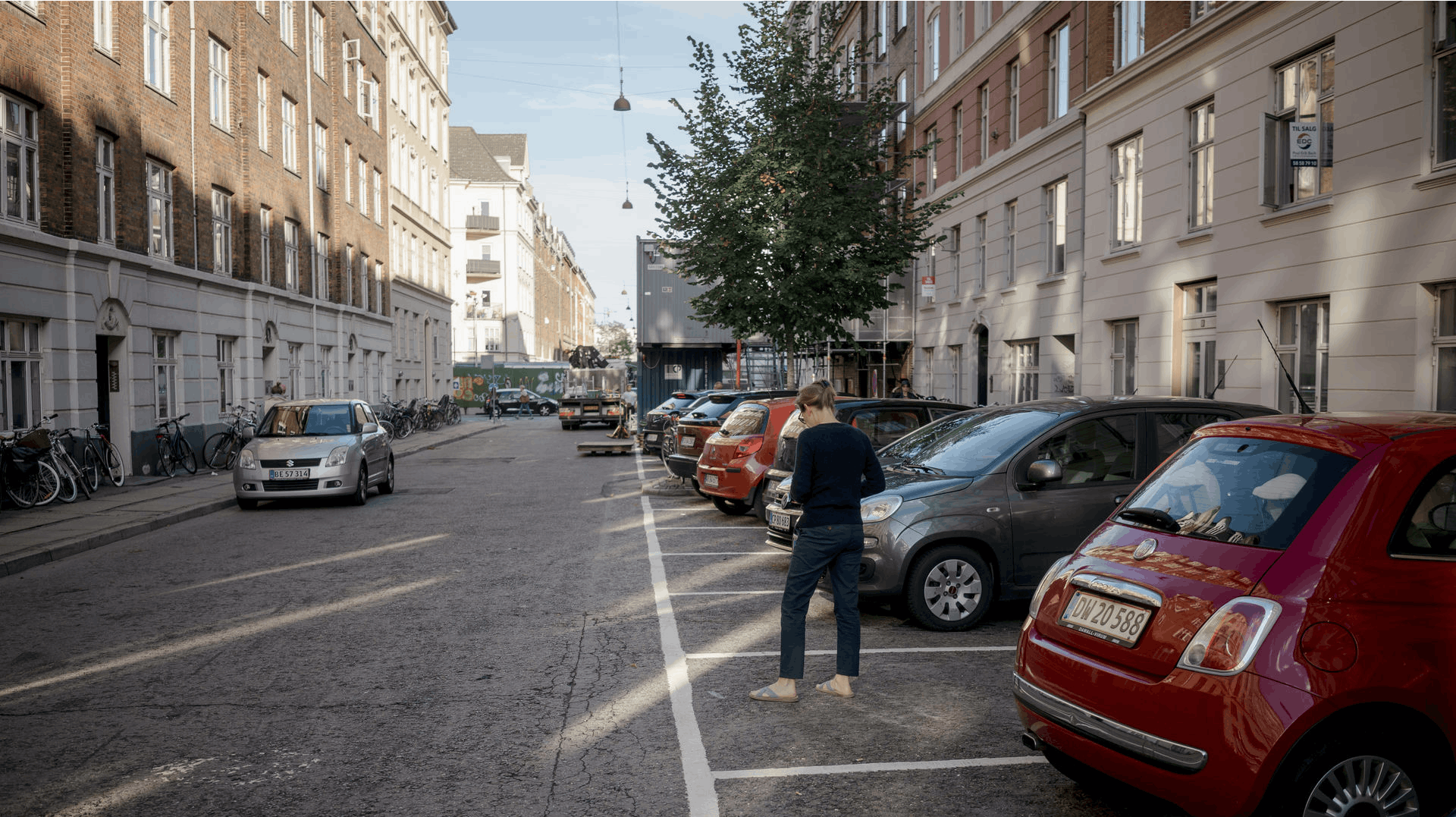 Det kan være en kamp at finde en p-plads i landets største by.