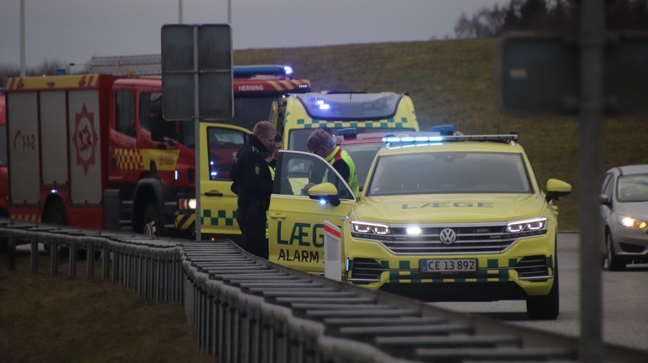 En ulykke nær den jyske by Sunds har netop kostet en 75-årig mand livet. 