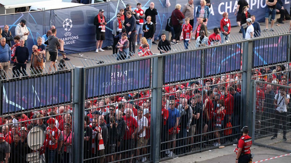 Der opstod ballade, da Liverpools fans blev lukket inde på meget lidt plads forud for Champions League-finalen mod Real Madrid i sommer.