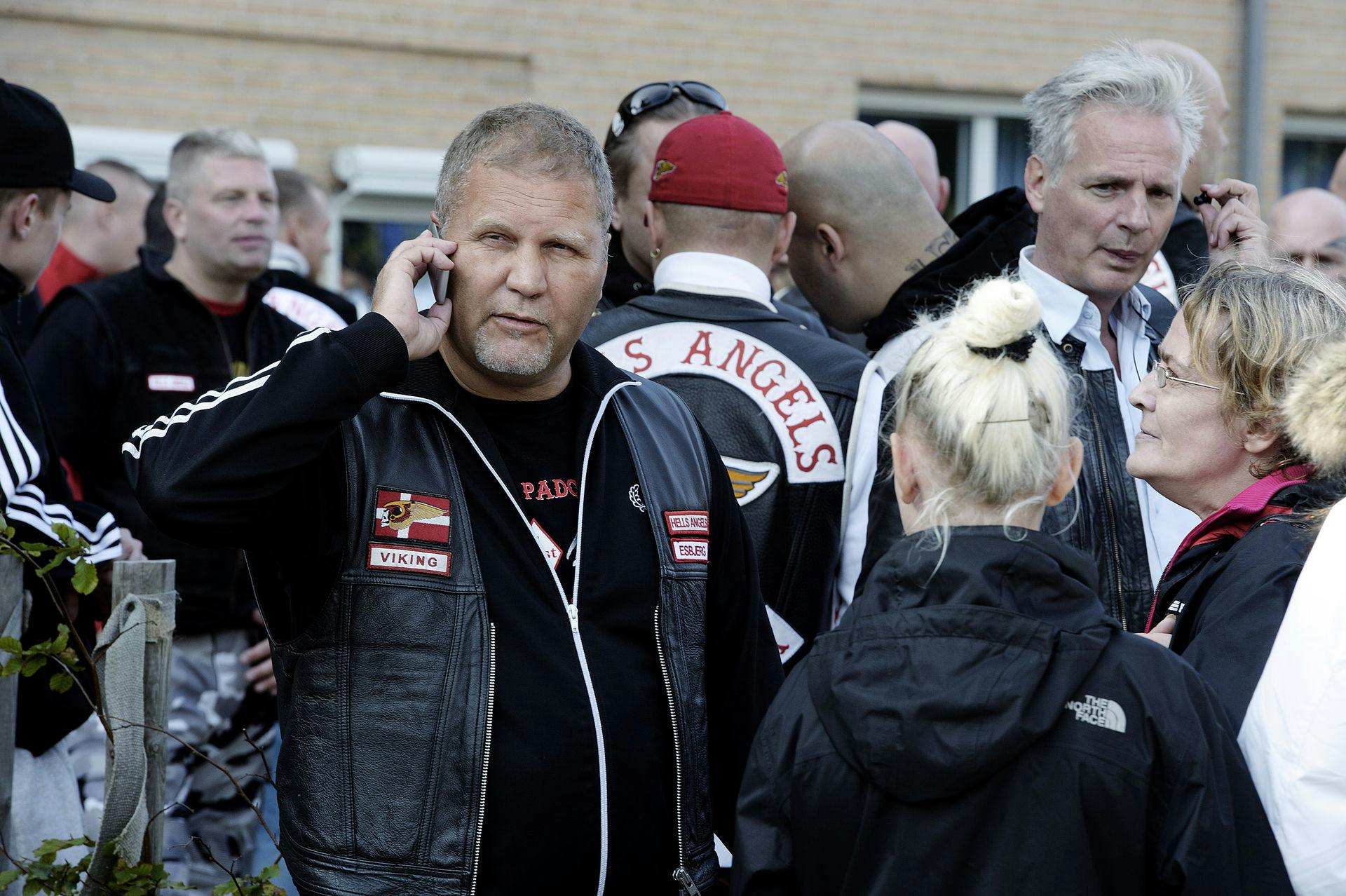 Jønke er en hård mand med en drabelig fortid.