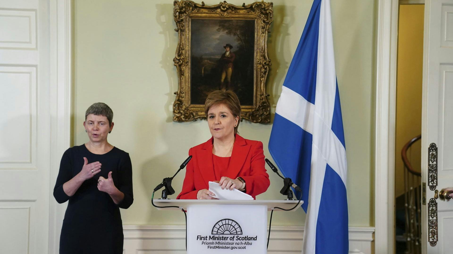 Nicola Sturgeon fortalte i dag, at hun stopper som førsteminister, når en afløser er fundet. nbsp;