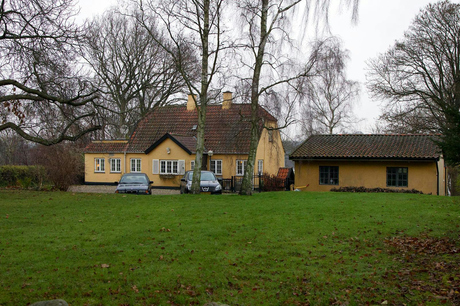 Så skønt ligger huset, de delte indtil Britts død tidligere i dag.