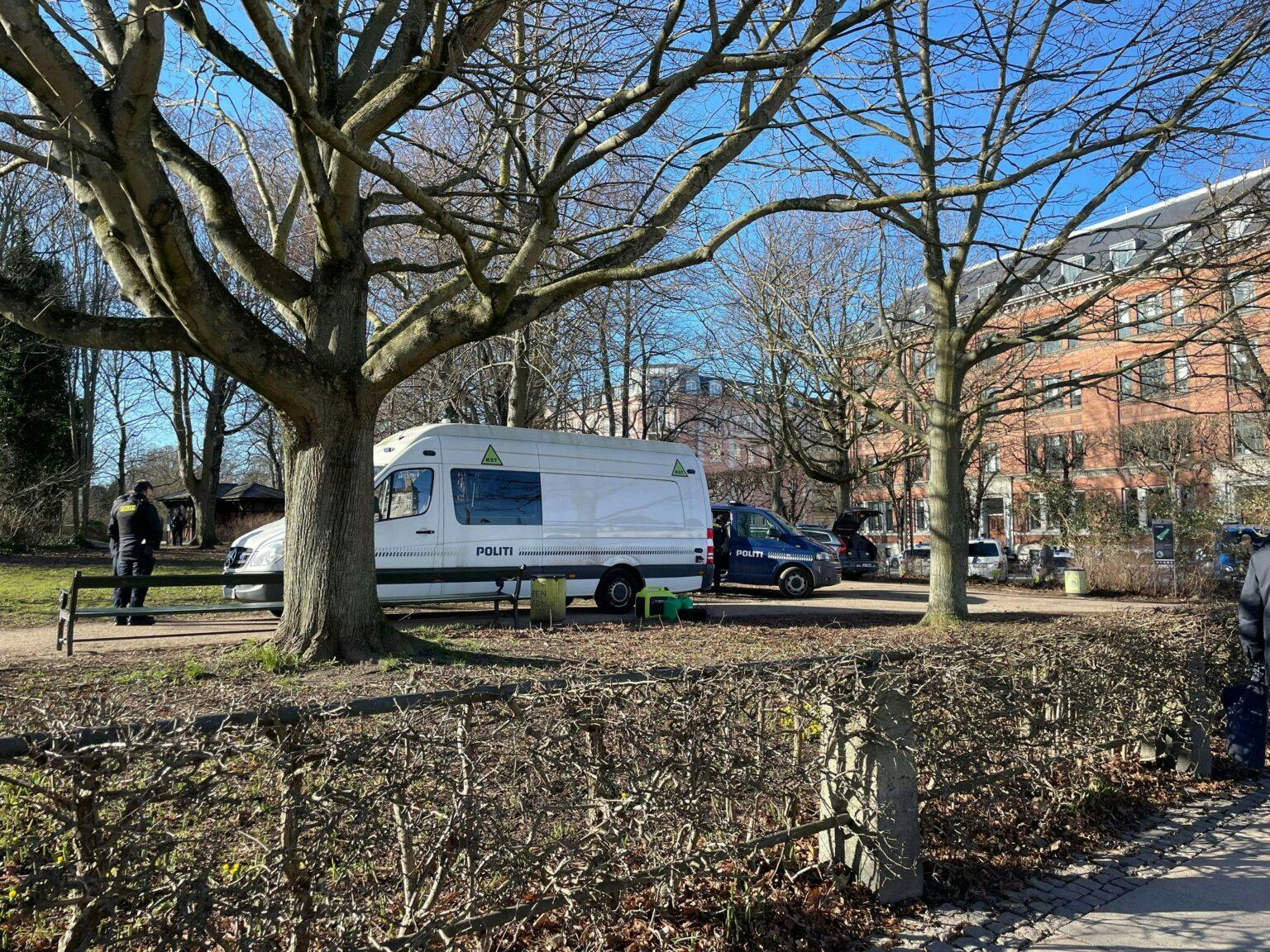 Politiet leder både til vands, lands og i luften.&nbsp;