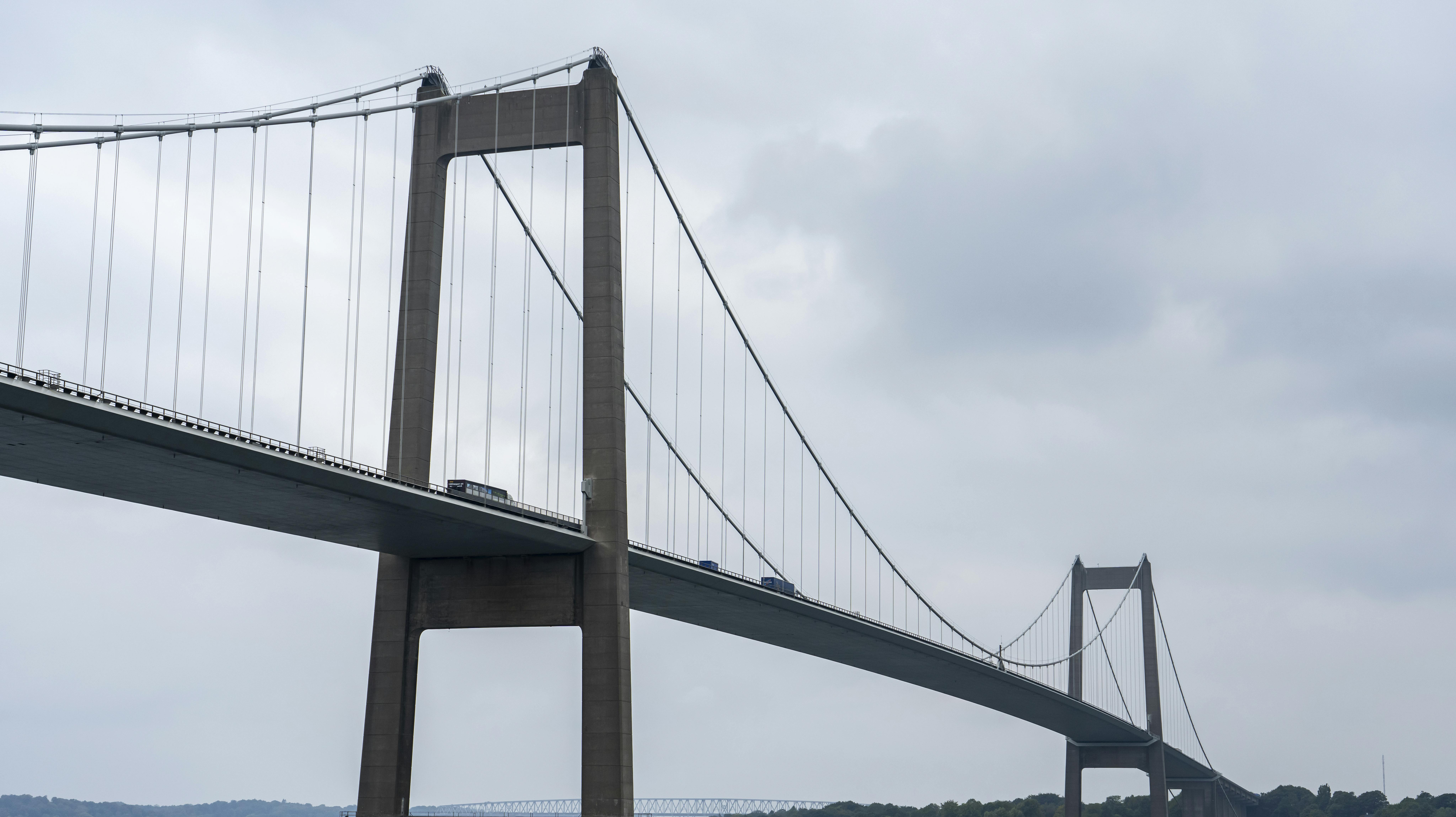 Lillebæltsbroen er spærret i retning mod Fyn.