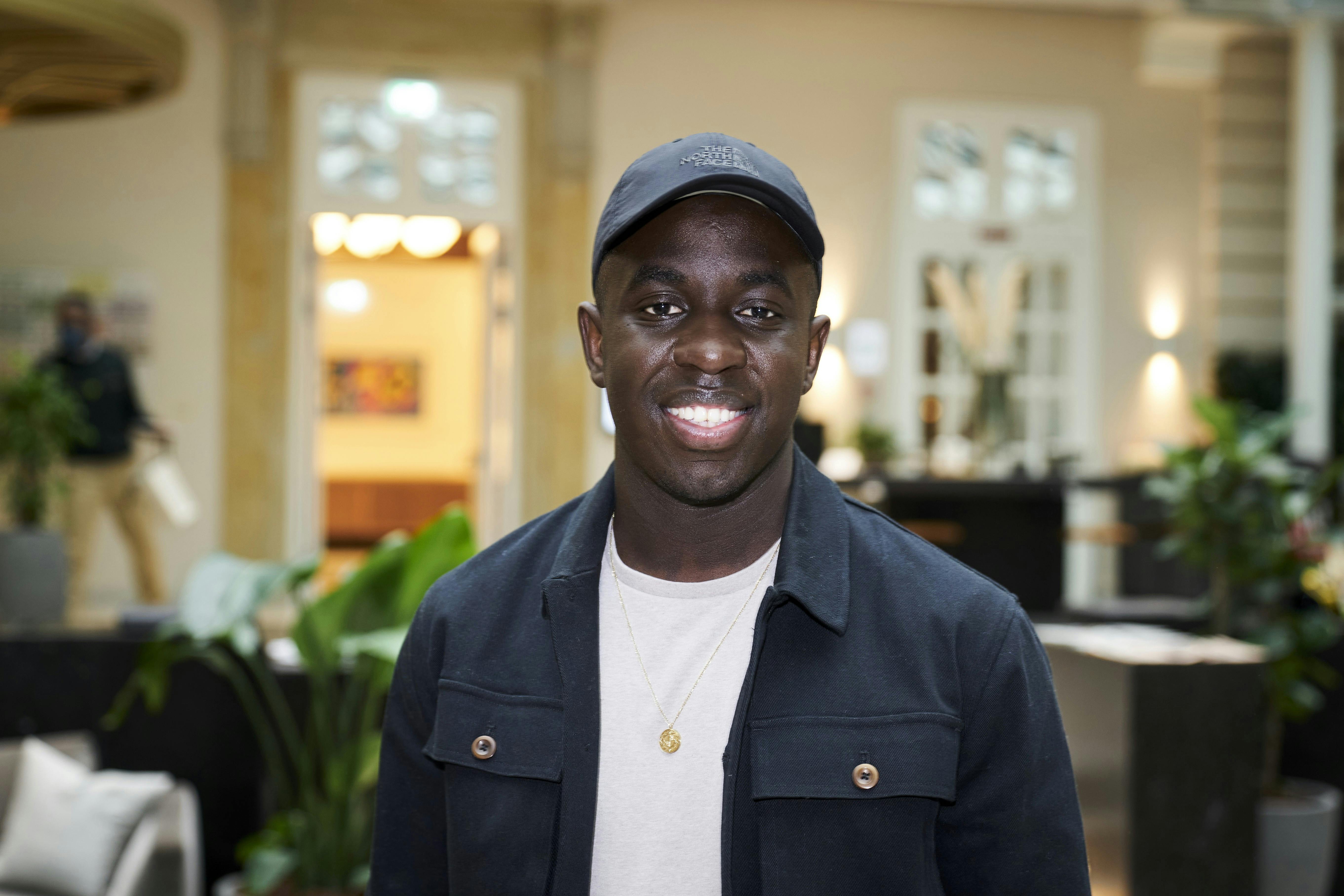 Melvin Kakooza forstår at rette opmærksomheden mod sit nye program.