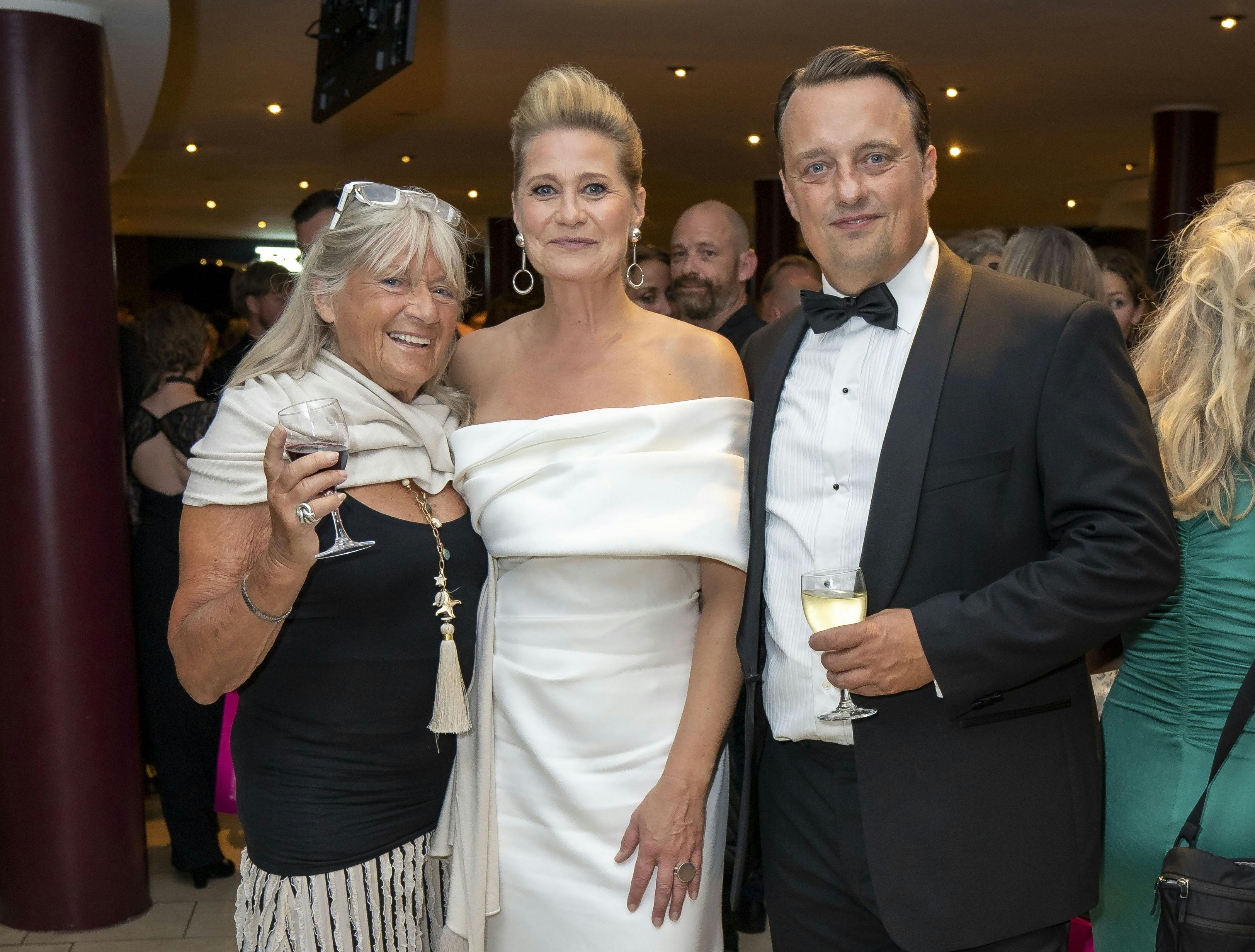 Britt Bendixen, Trine Dyrholm og Niclas Bendixen