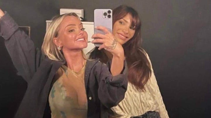 En bytur har udviklet sig til det helt store drama for Sophie Elise og Nora Haukland, efter Sophie Elise kom til at være lidt for hurtig, da hun skulle dele et billede fra byturen.