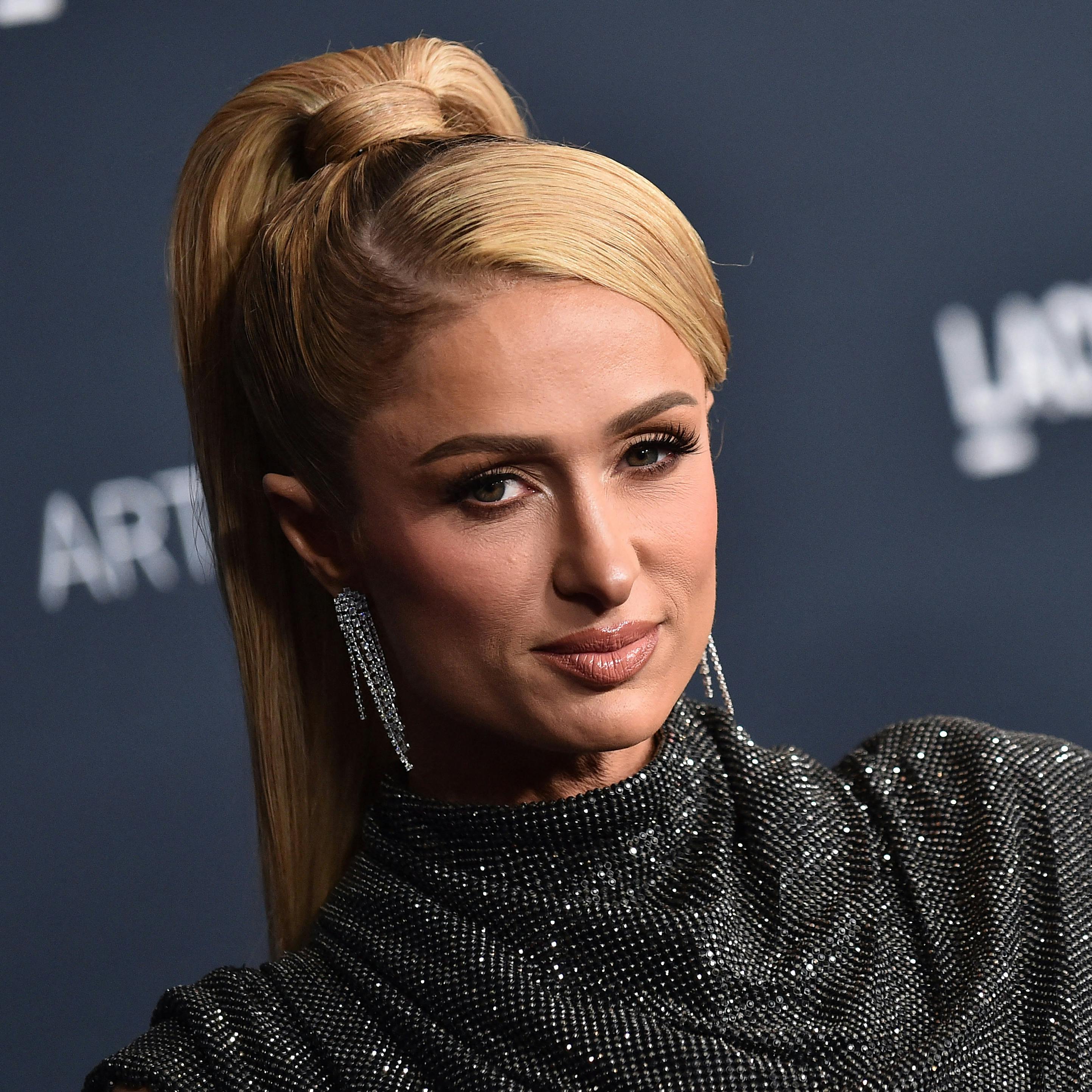 Der er en helt særlig årsag til, at Paris Hilton nu vælger at sætte ord på den abort, hun tidligere i sit liv fik foretaget.