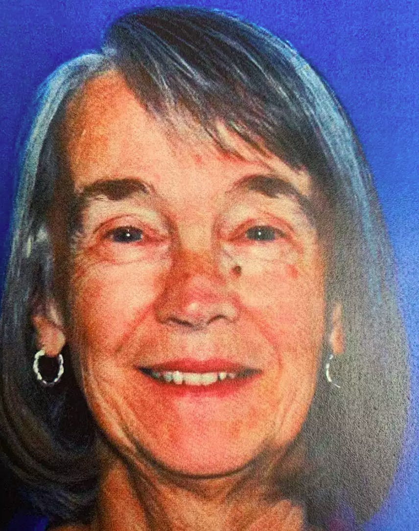 Det viser sig nu, at foden tilhører 68-årige Jerilyn L. Smith. Hun forsvandt i 2018.
