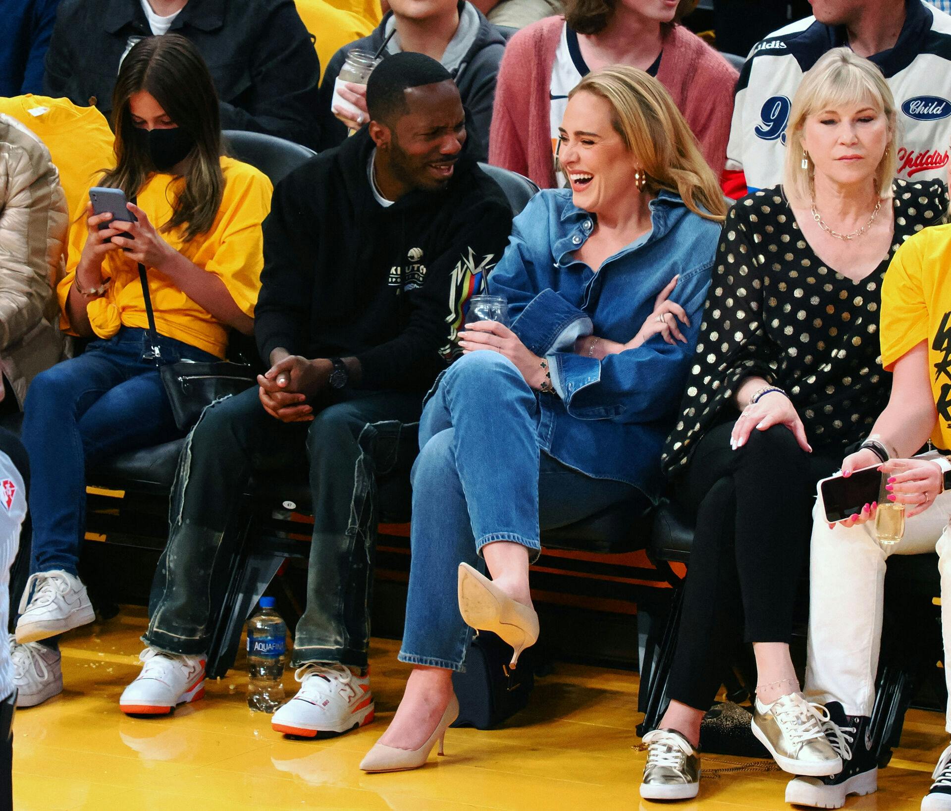 Rich Paul og Adele i maj 2022, hvor de hyggede løs til en basketball-kamp i San Francisco.