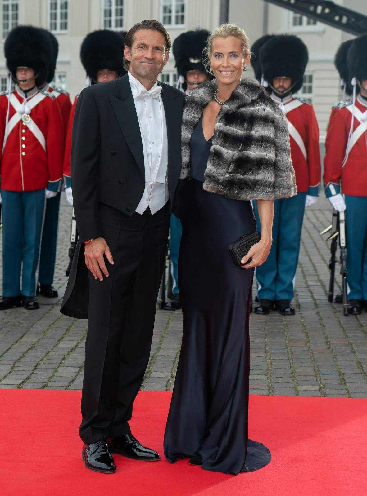 Forholdet mellem Jimmy Maymann-Holler og Christine Pram Kjølbye er så officielt, at parret sidste år var gæster til en af dronning Margrethes store fester.