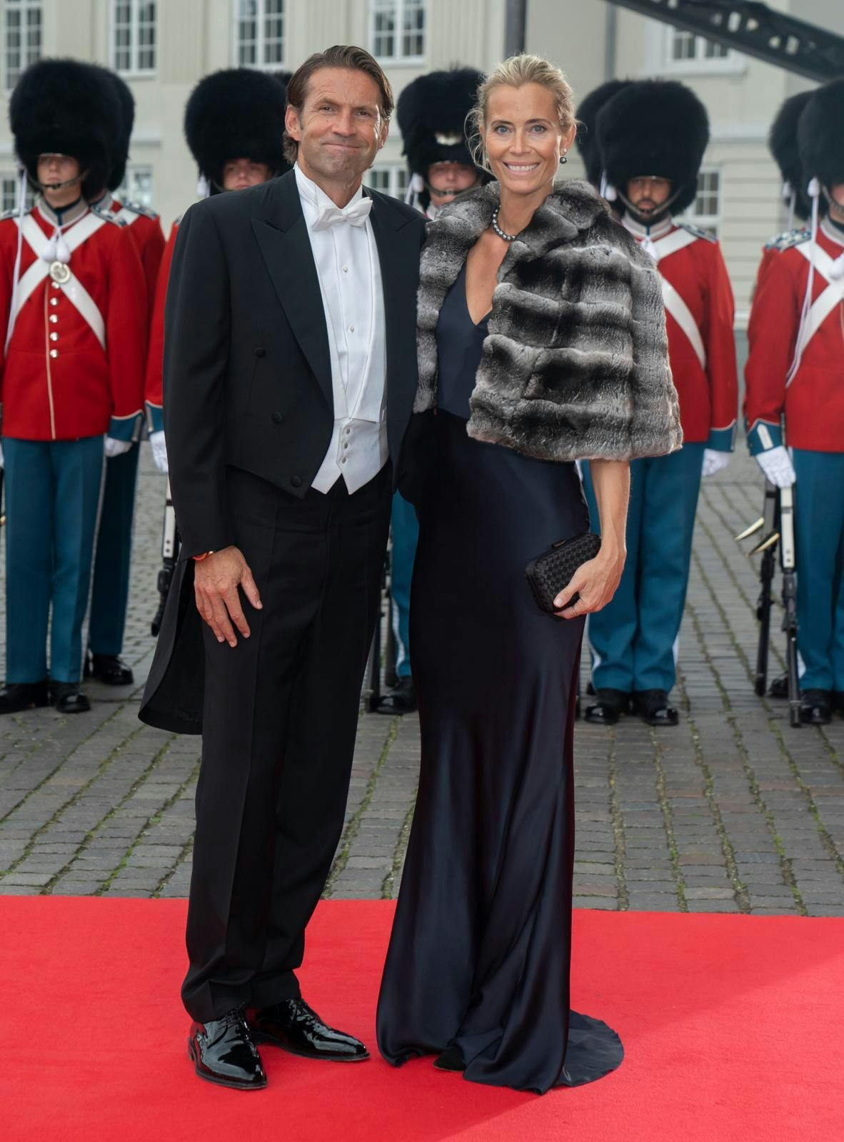 Forholdet mellem Jimmy Maymann-Holler og Christine Pram Kjølbye er så officielt, at parret sidste år var gæster til en af dronning Margrethes store fester.