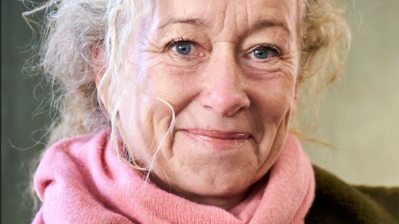 Grevinde Alexandras eks-veninde ligger igen lunt i svinget, når det gælder indtjening.