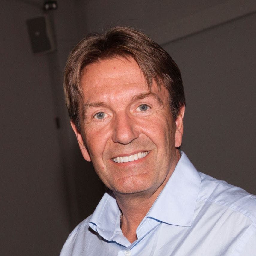 Så har Erik Damgaard igen fået gang i pengeregnen.