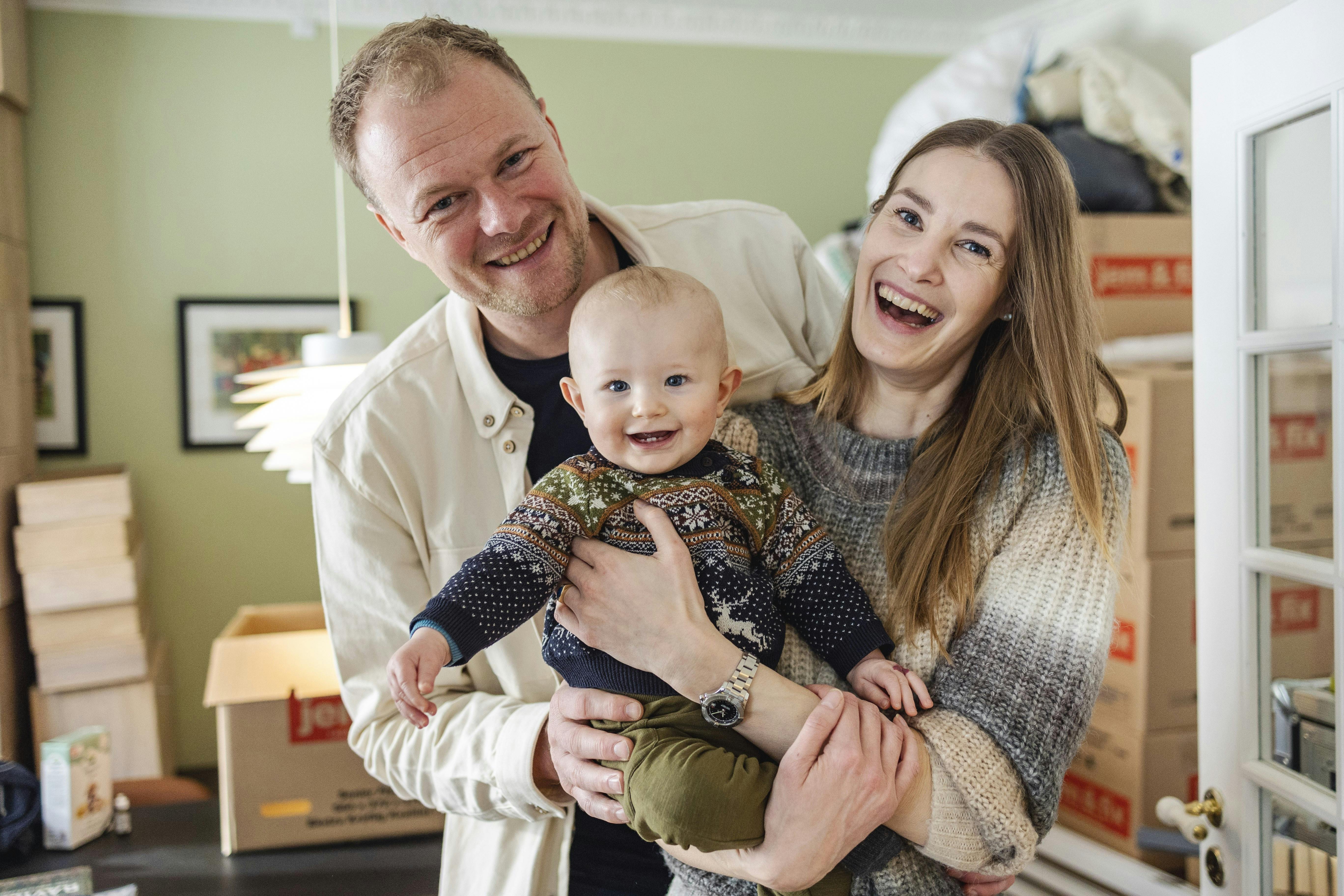 Christian Degn frygtede, at han ikke kunne få opfyldt sin drøm om at blive far. Nu er han og kæresten Trine forældre til sønnen Vagn.