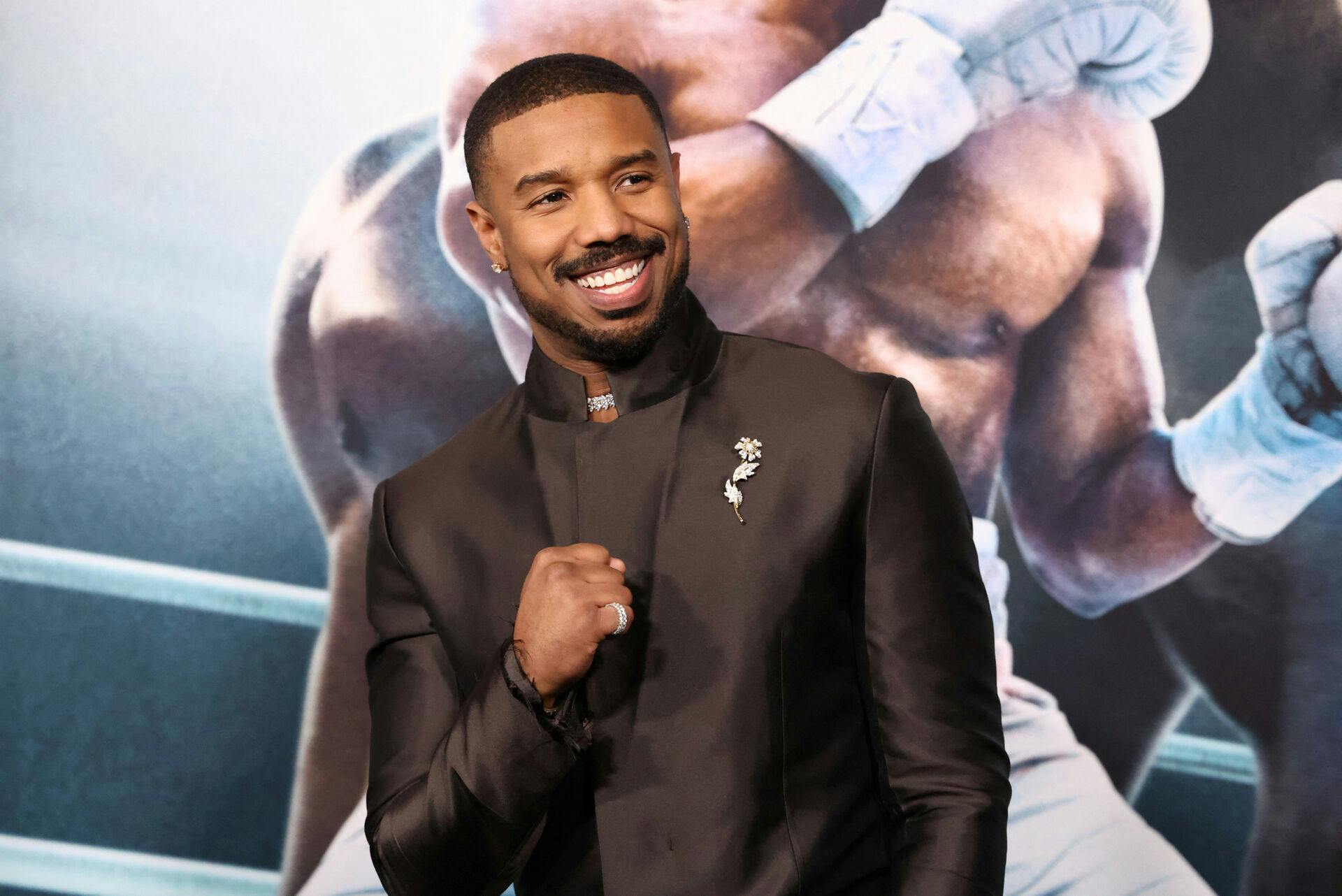 Michael B. Jordan har smidt tøjet og viser godterne frem i nyt photoshoot.