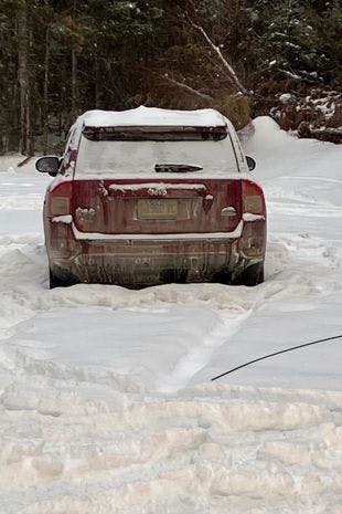 Inde i denne bil havde Kimberly og Angela siddet med intet andet end hinandens selskab og en halv flaske sodavand 