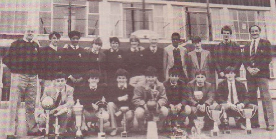 I 1982-83 sæsonen var Stephen Scholes (nederste række, anden fra højre) ifølge Oz Whites en del af Leeds United.
