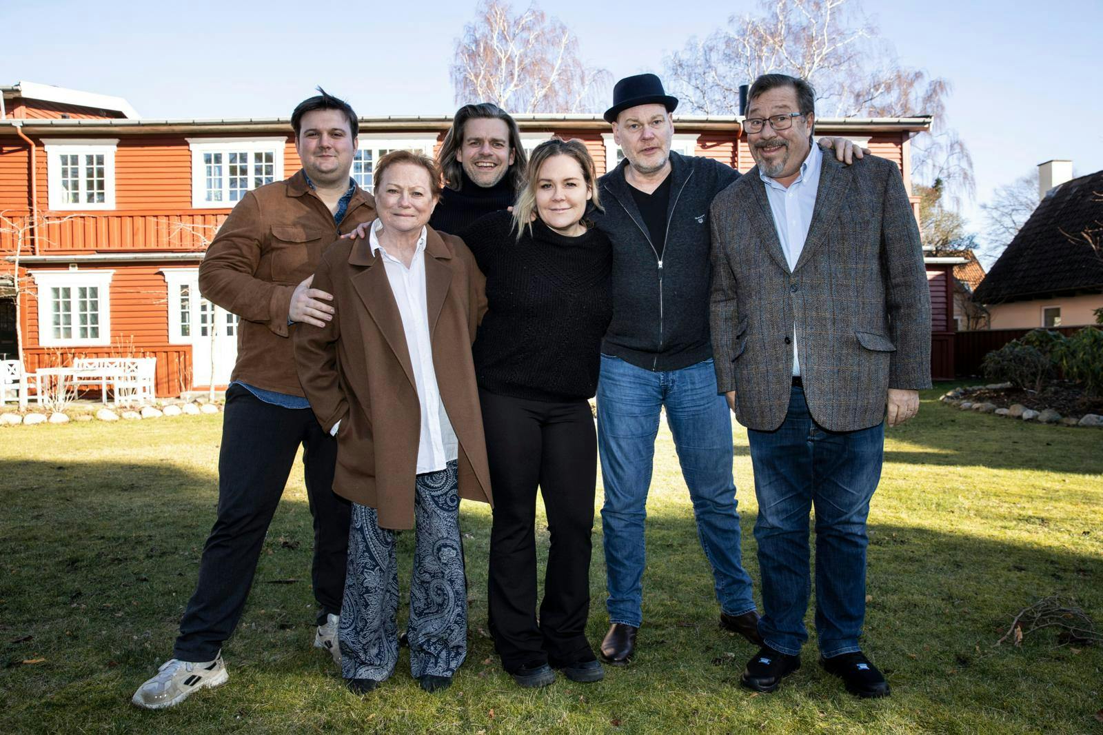 Nicolai Jørgensen, Lisbet Dahl, Carsten Svendsen, Linda P, Andreas Bo og James Price